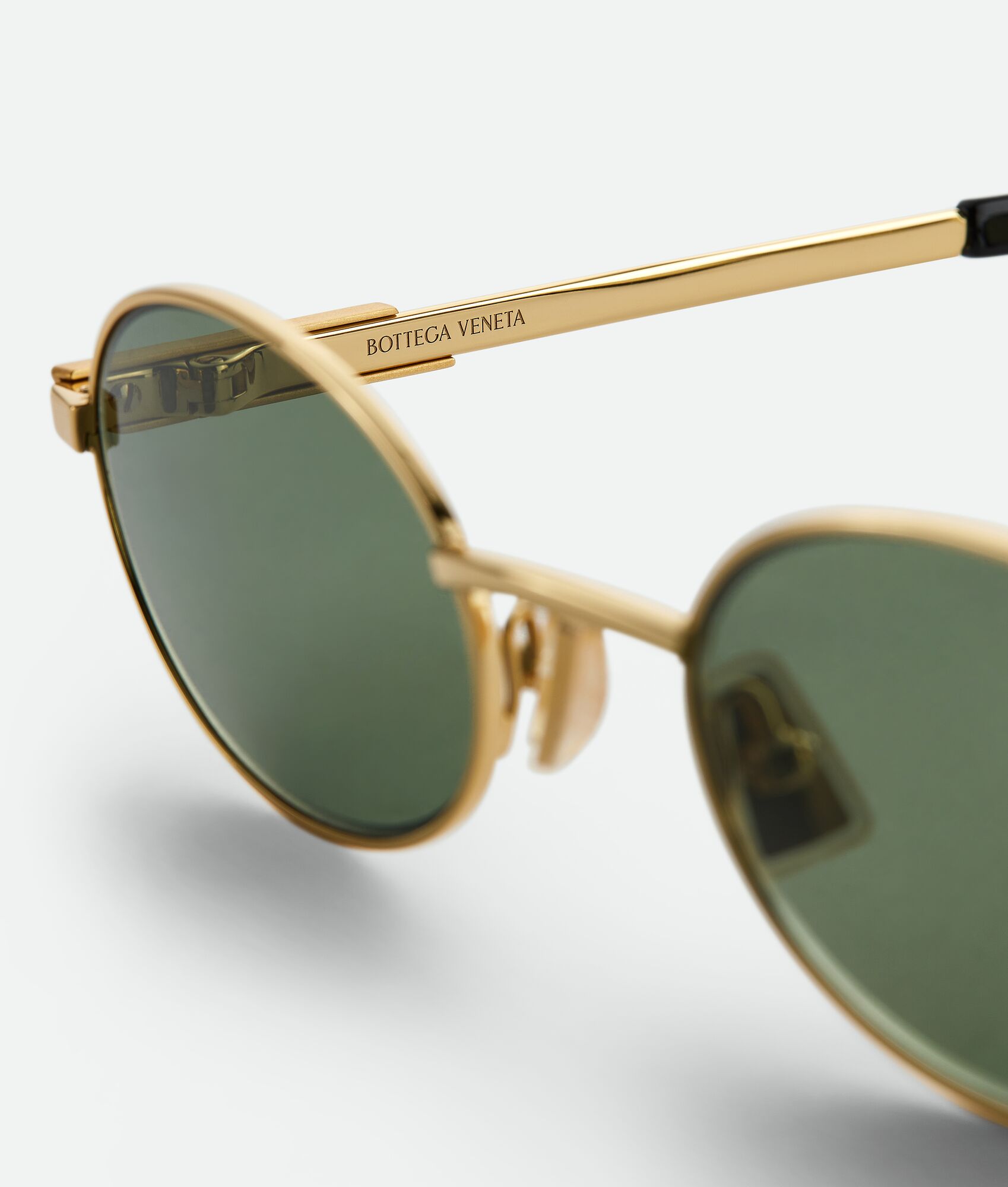 BOTTEGA VENETA Classic椭圆形太阳眼镜