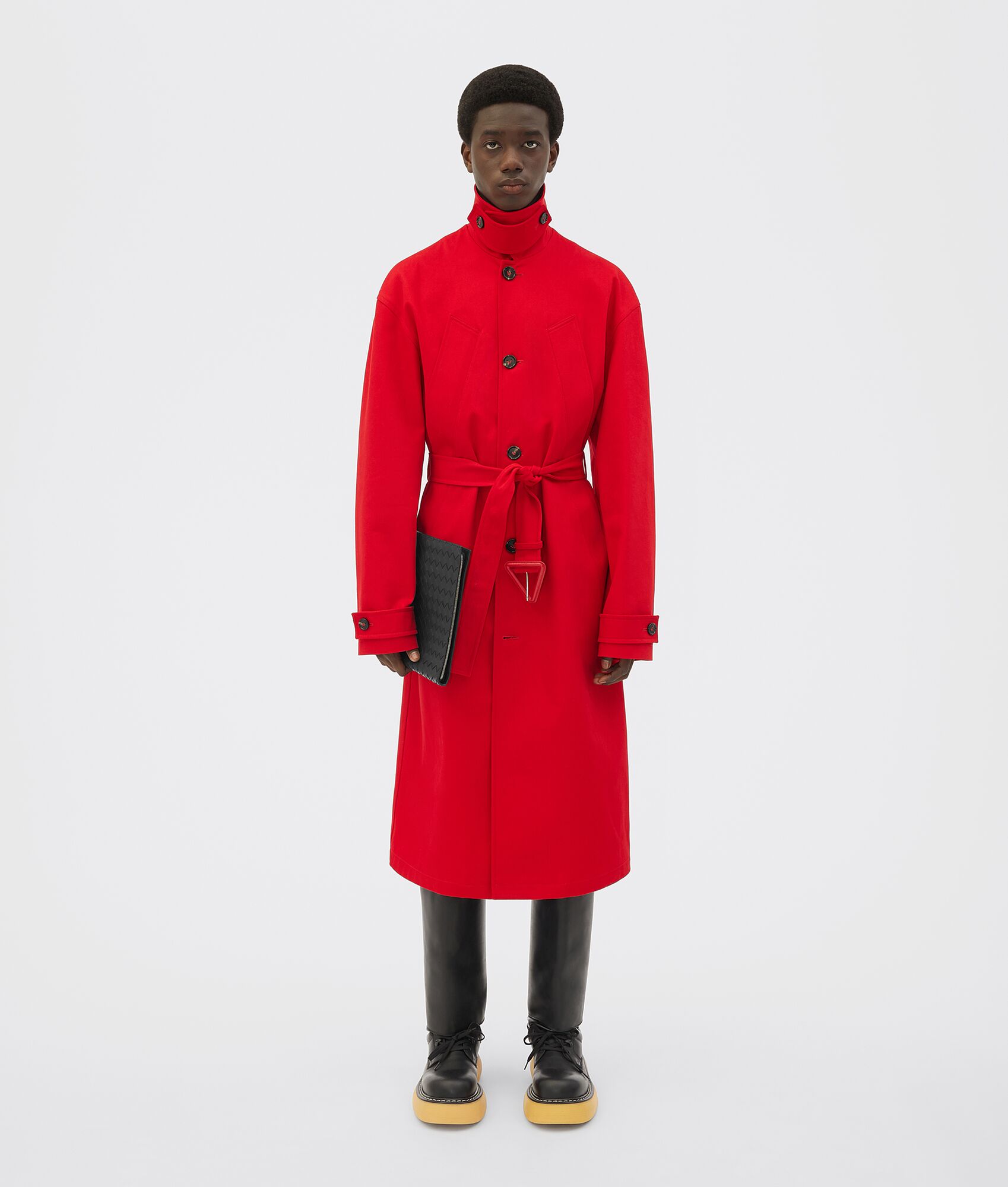 BOTTEGA VENETA Intrecciato编织半拉链手拿包