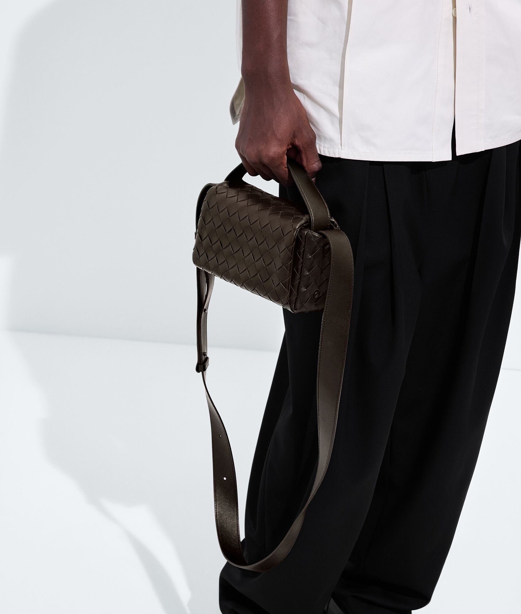 BOTTEGA VENETA 迷你Intrecciato编织翻盖手袋