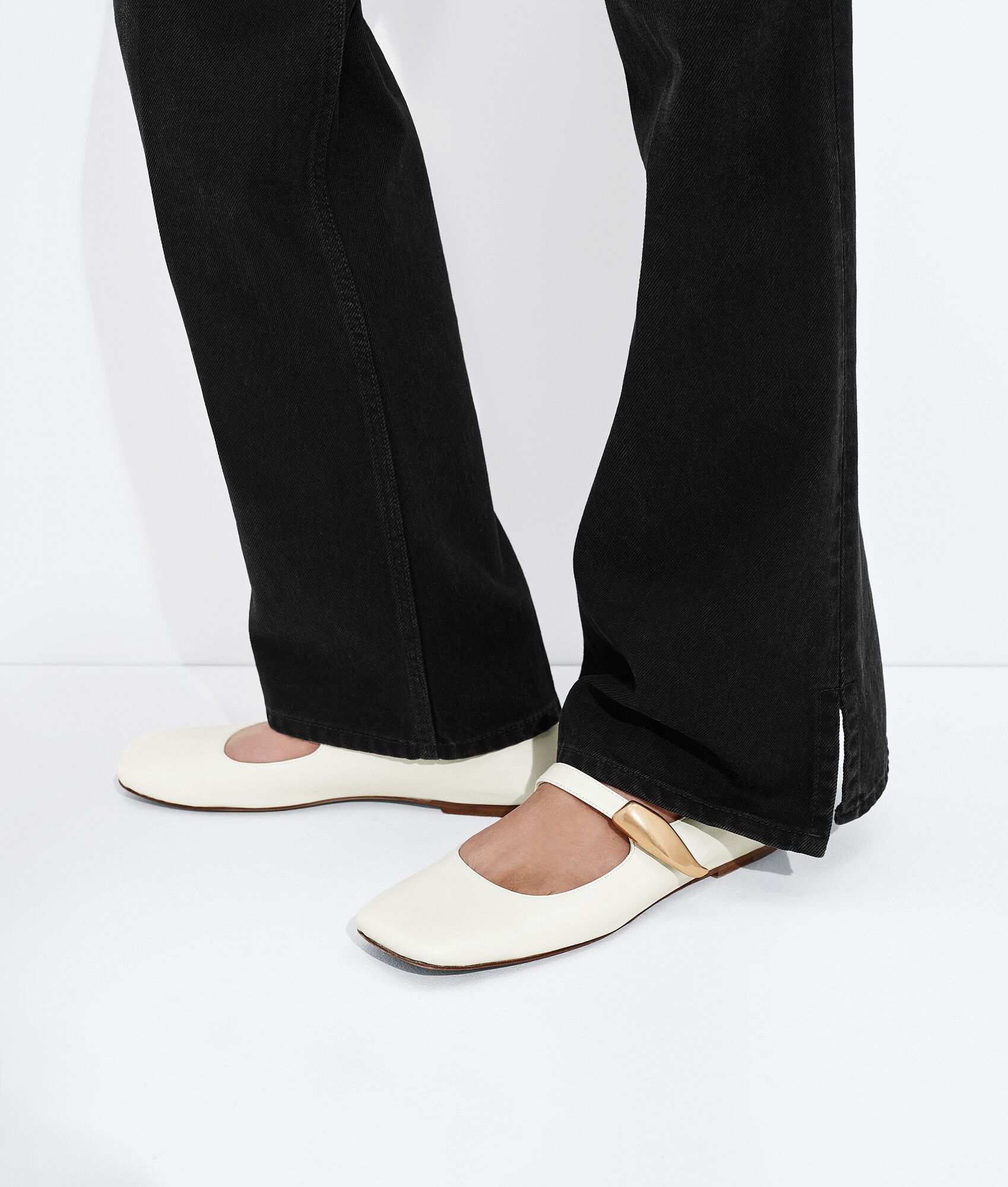 BOTTEGA VENETA 女士Charlotte玛丽珍平底芭蕾舞鞋