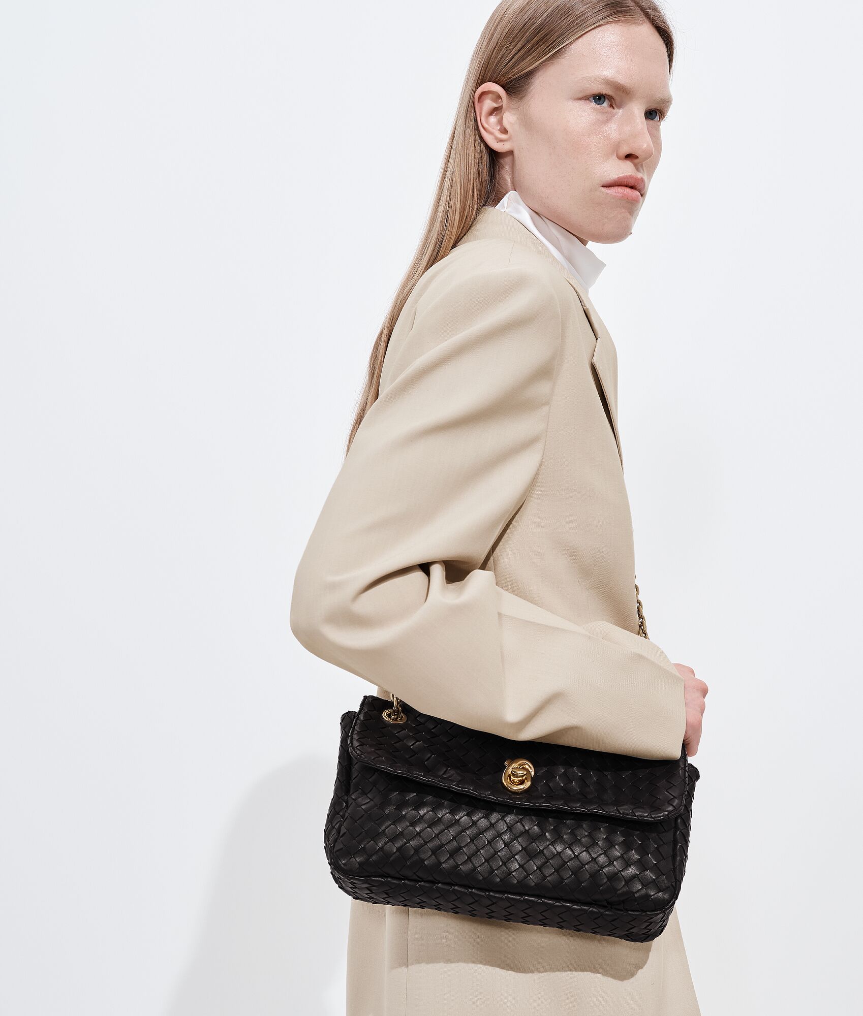 BOTTEGA VENETA Madison肩背包