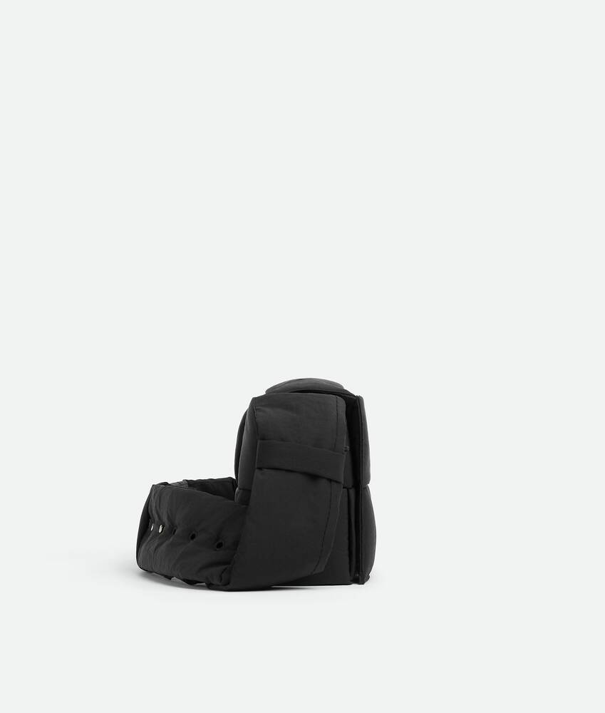 BOTTEGA VENETA 小号Cassette加衬科技斜挎包