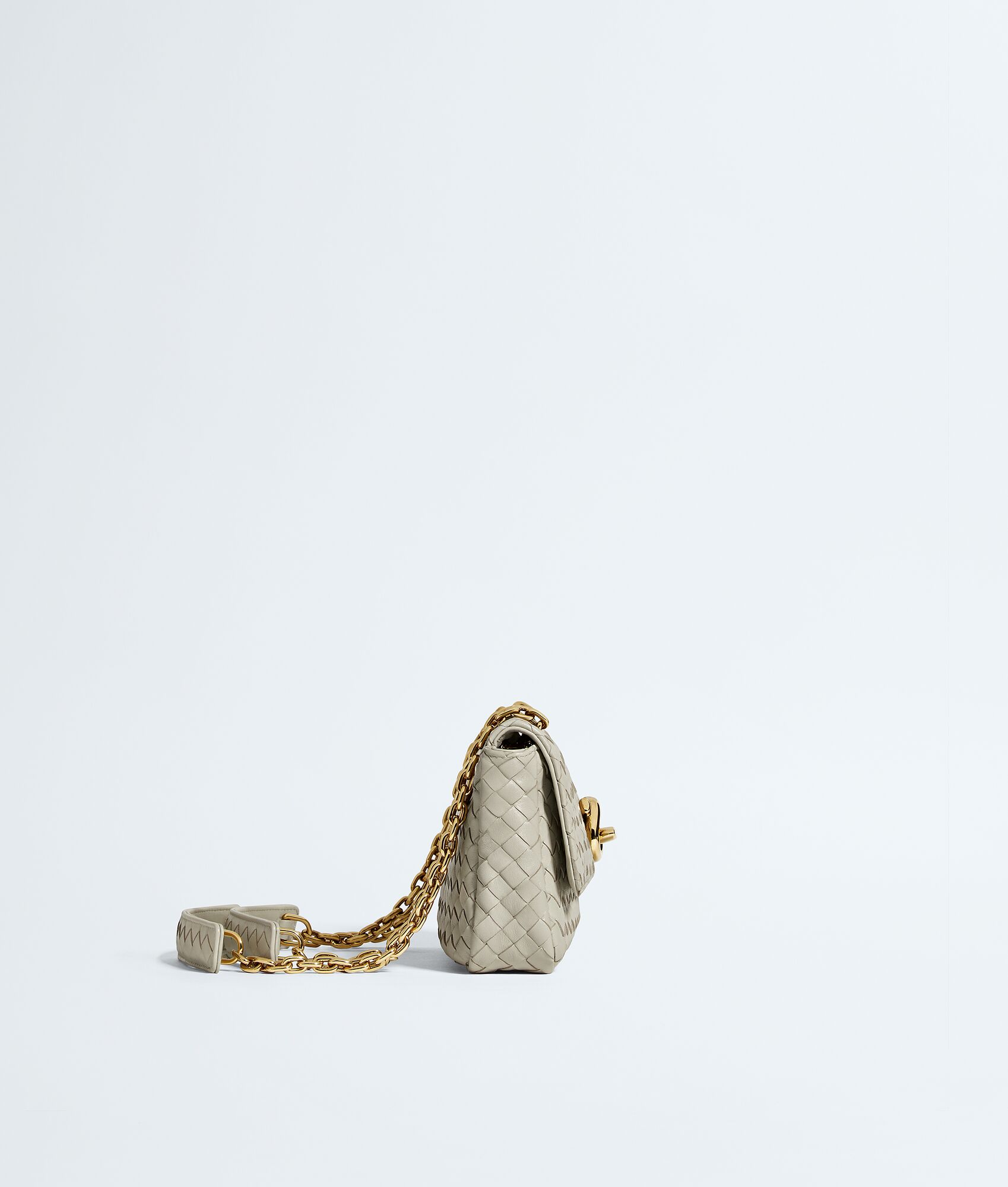 BOTTEGA VENETA 迷你Madison肩背包