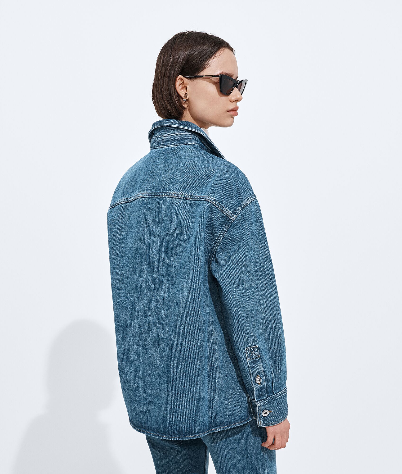 BOTTEGA VENETA 中度靛青色牛仔衬衫