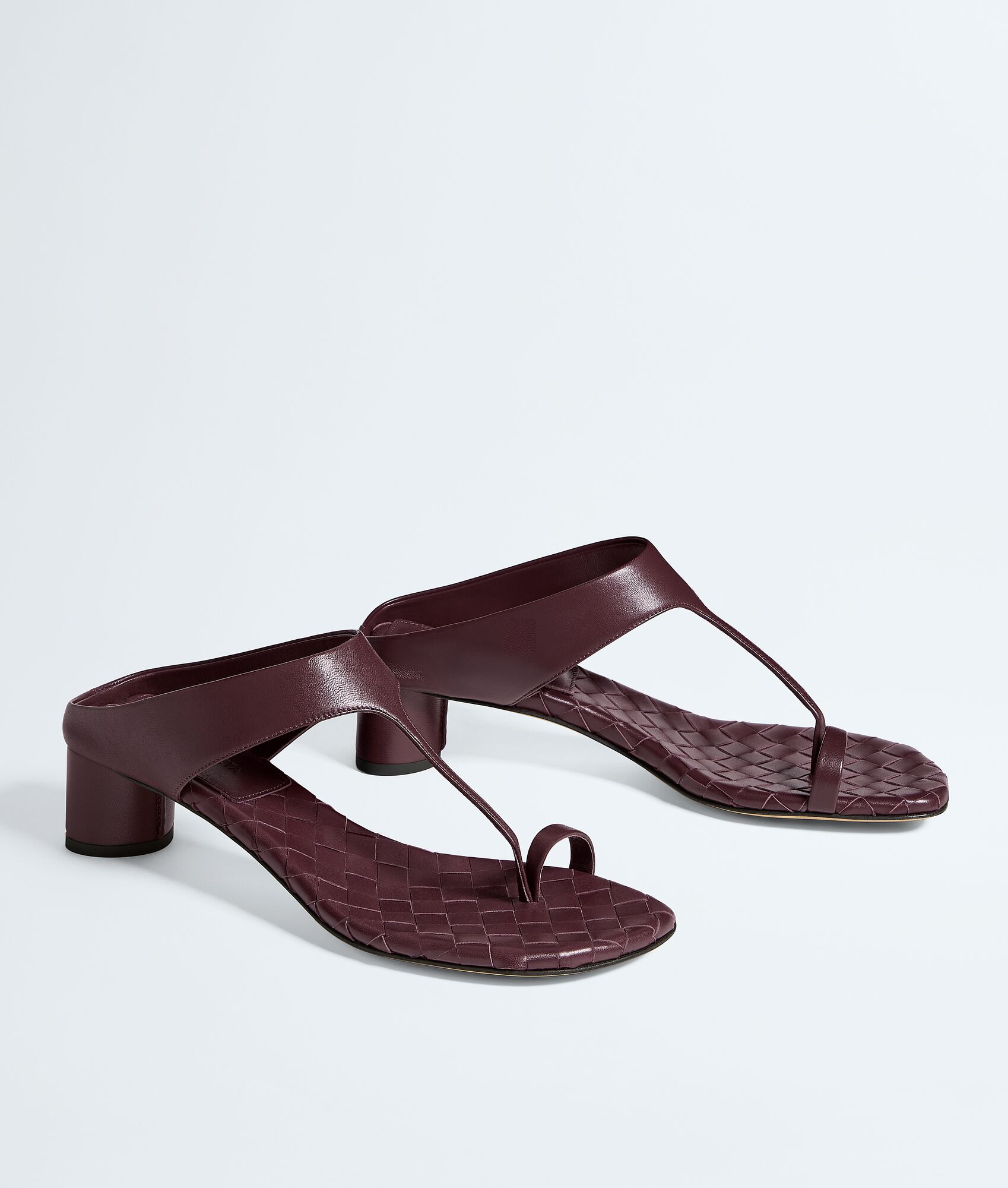 BOTTEGA VENETA 女士Livia夹趾凉鞋