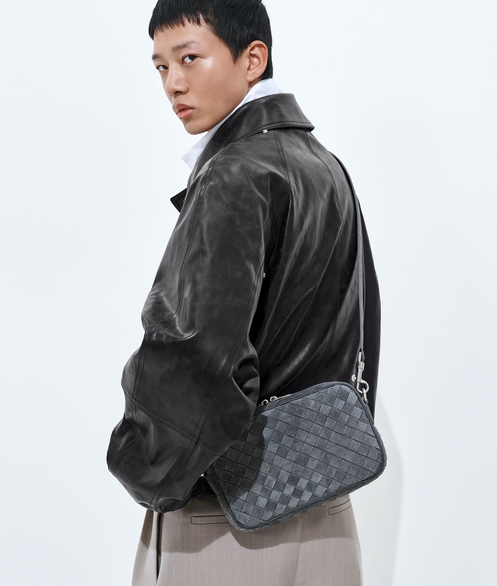 BOTTEGA VENETA 小号Intrecciato编织相机包
