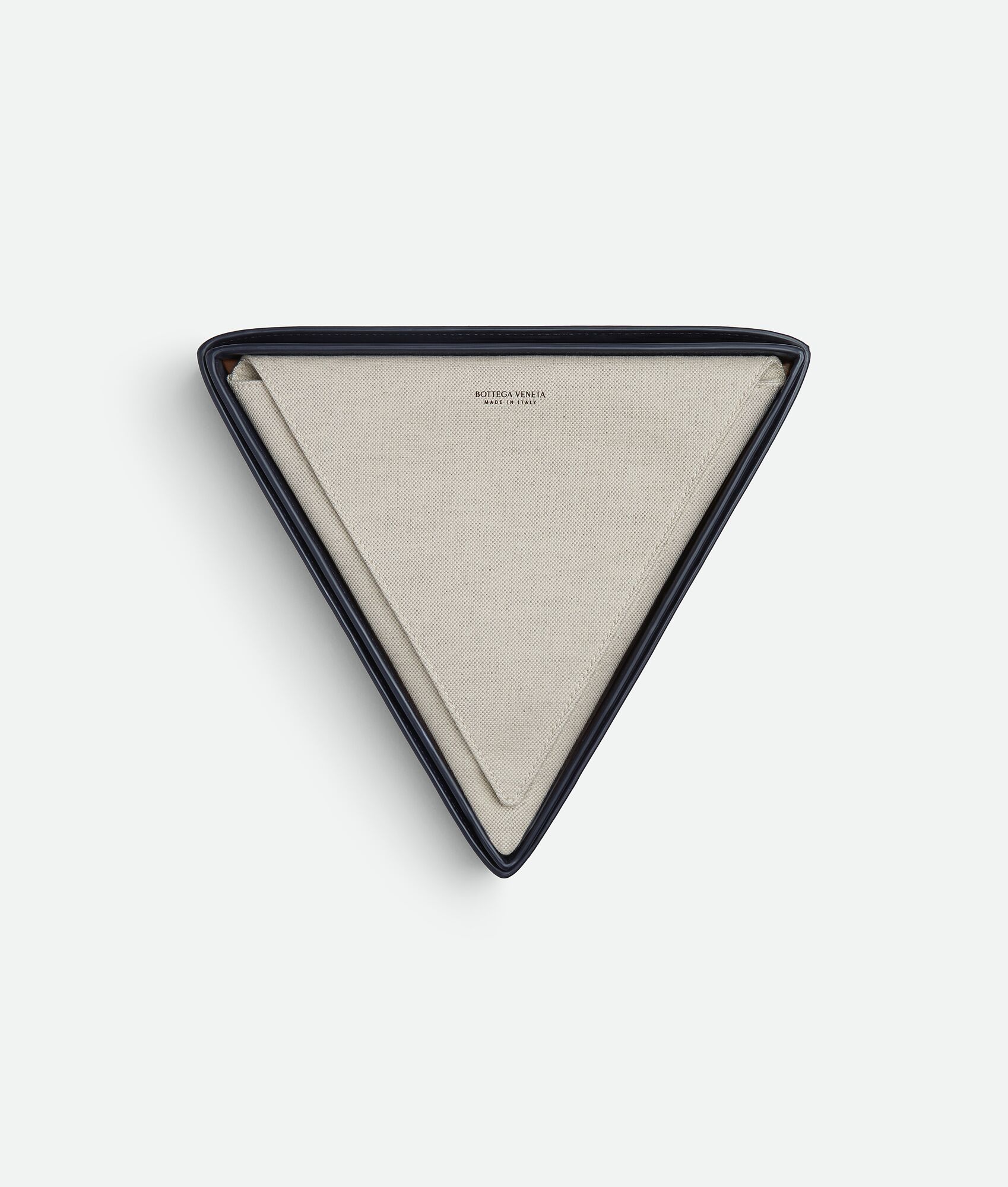 BOTTEGA VENETA 孔明棋