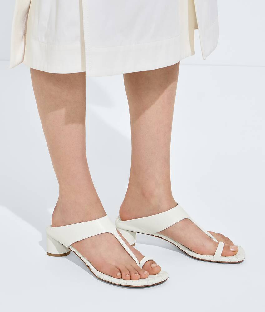 BOTTEGA VENETA 女士Livia夹趾凉鞋