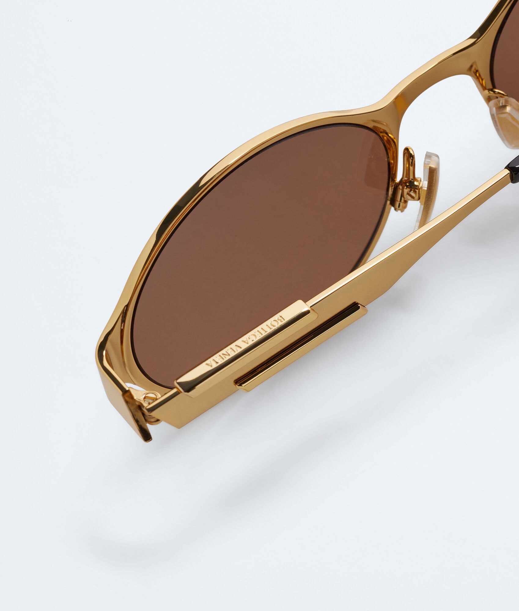 BOTTEGA VENETA Dash椭圆形太阳眼镜