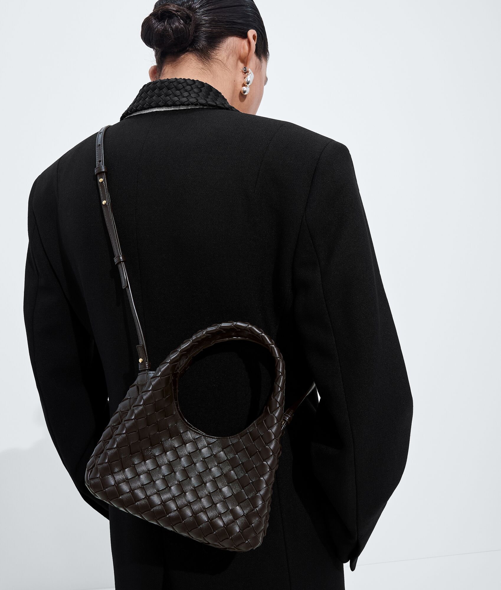 BOTTEGA VENETA 迷你Campana肩背包