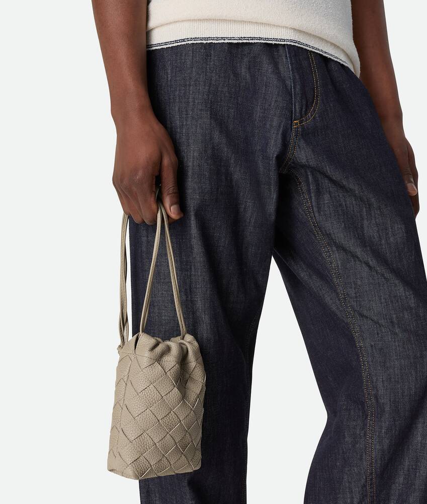 BOTTEGA VENETA 竖款Dustbag斜挎包