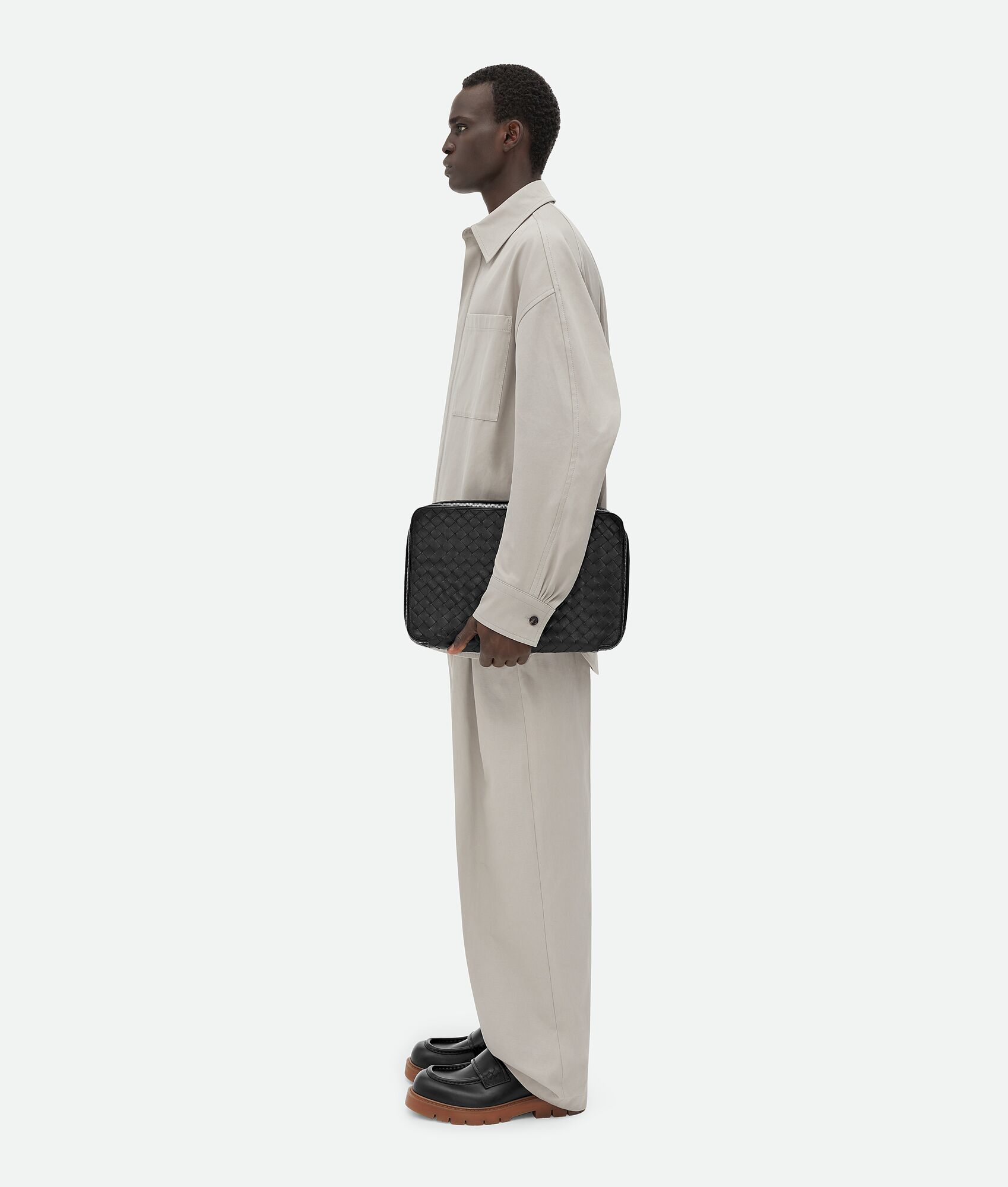 BOTTEGA VENETA Intrecciato编织小号行李收纳袋