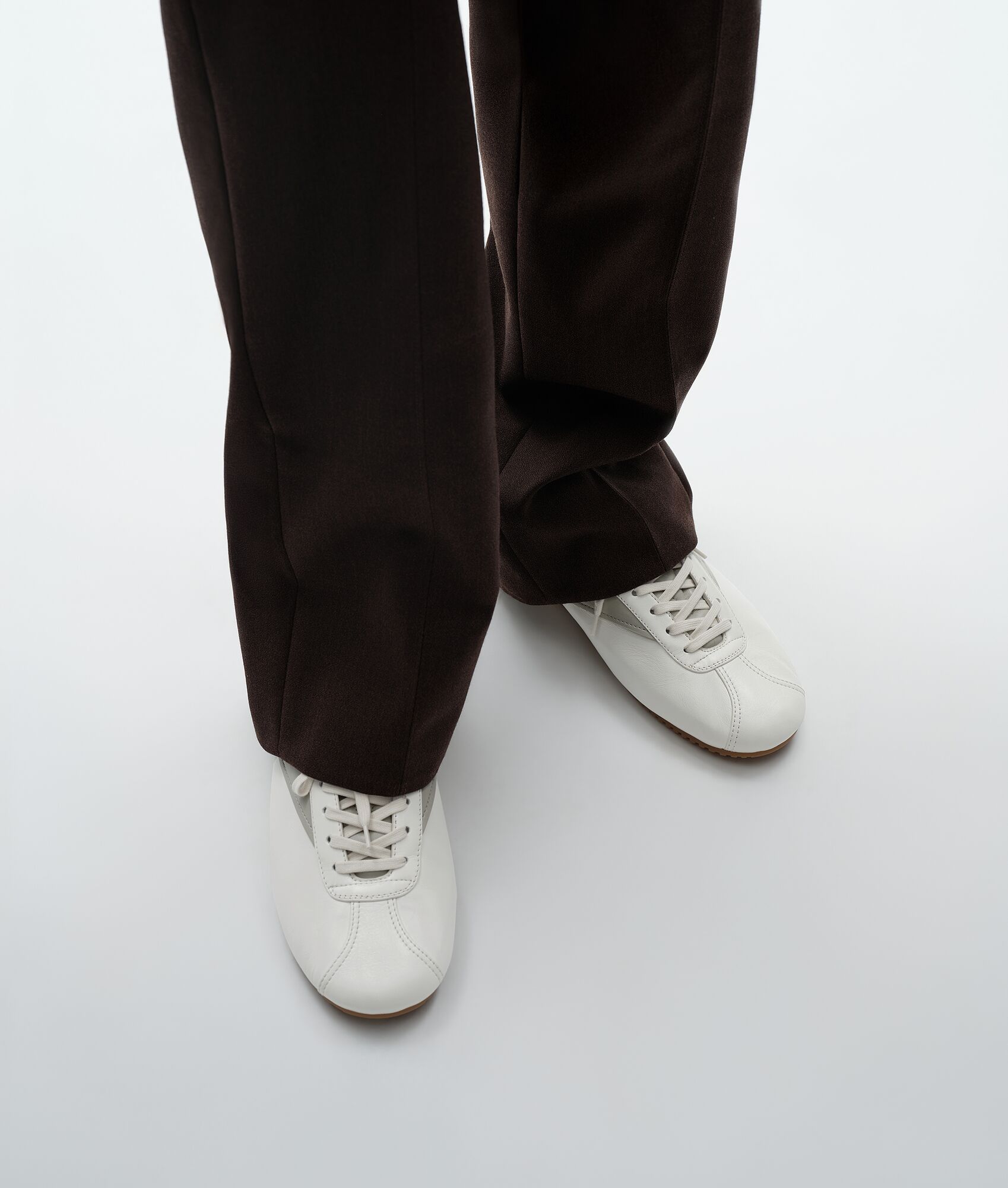 BOTTEGA VENETA 男士Shot运动鞋