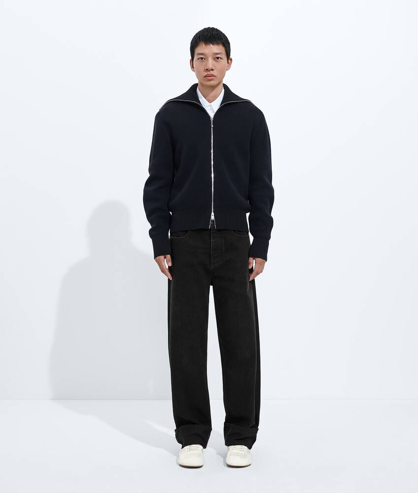 BOTTEGA VENETA 褪色黑翻边牛仔裤