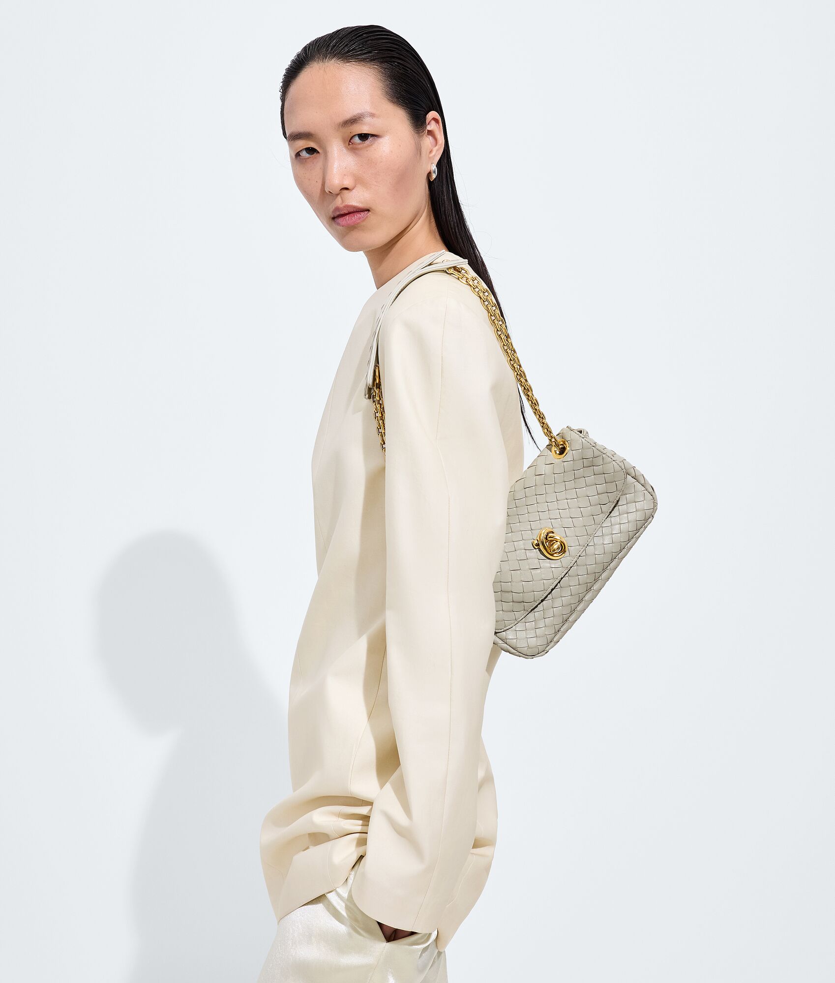 BOTTEGA VENETA 迷你Madison肩背包