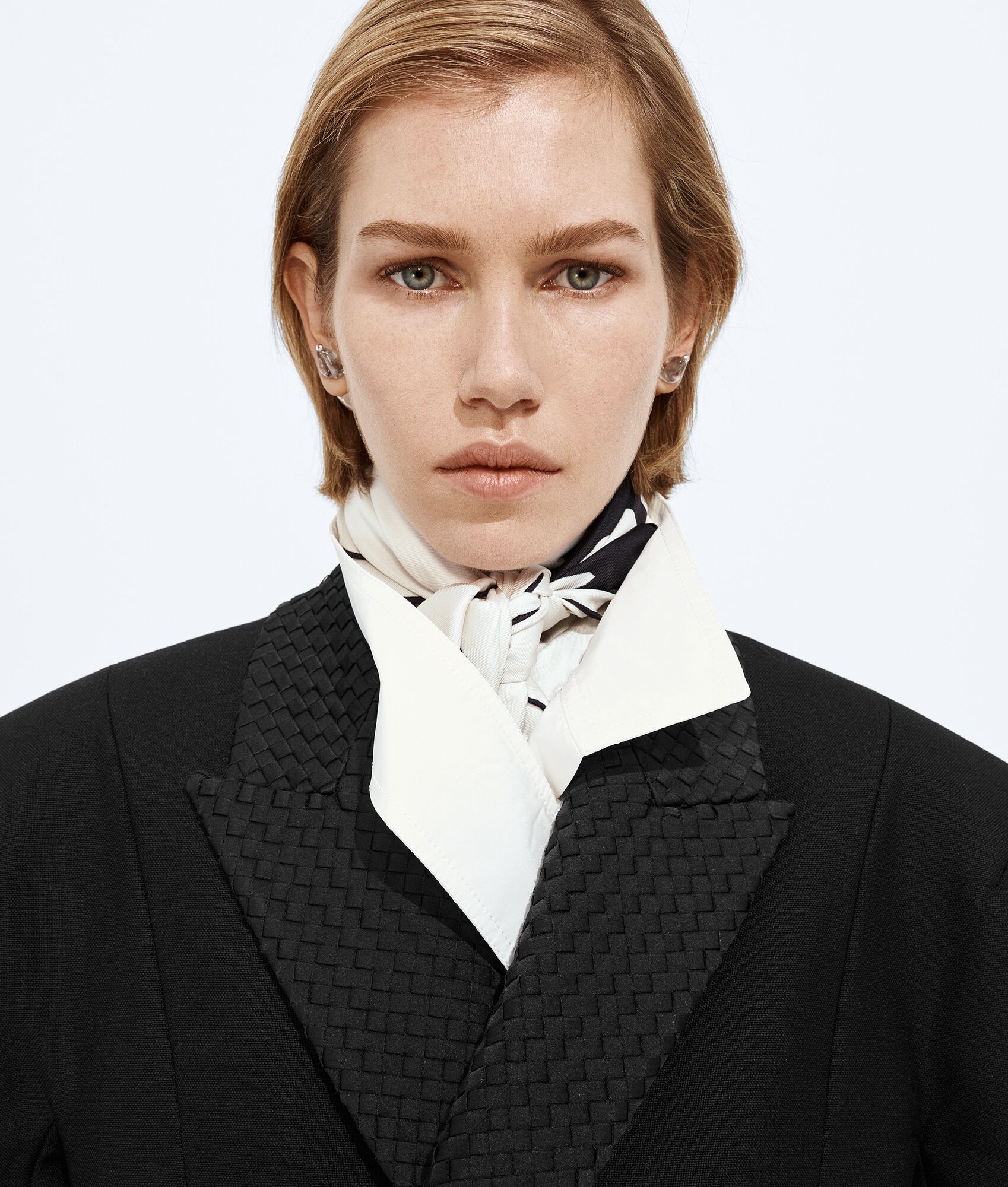 BOTTEGA VENETA 桑蚕丝斜纹方巾
