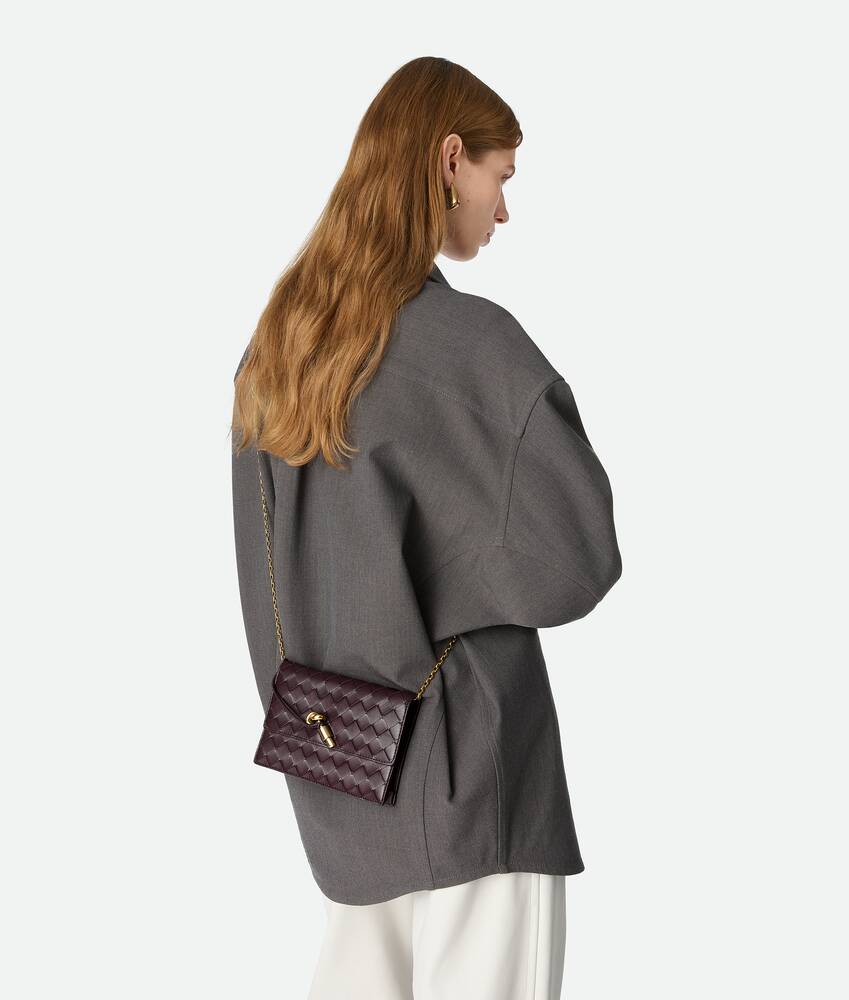 BOTTEGA VENETA Andiamo链条斜挎包