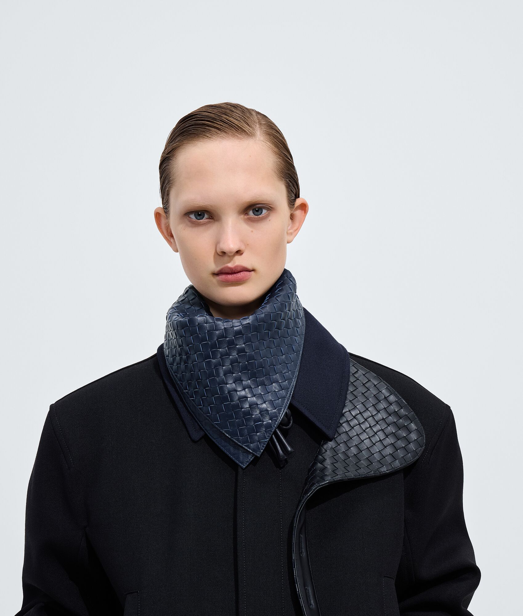 BOTTEGA VENETA Intrecciato Foulard编织皮革方巾