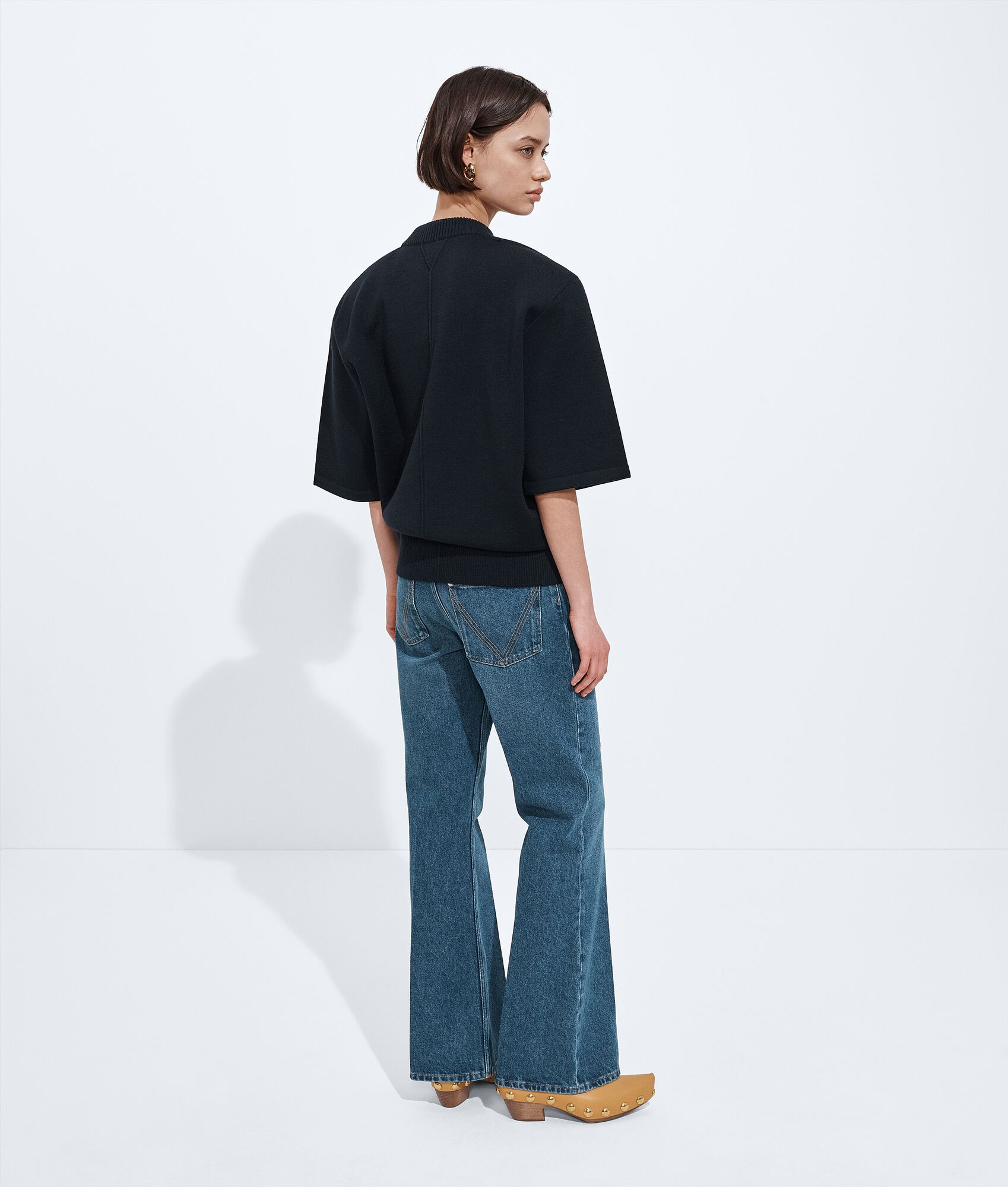 BOTTEGA VENETA 中度靛青色喇叭牛仔裤