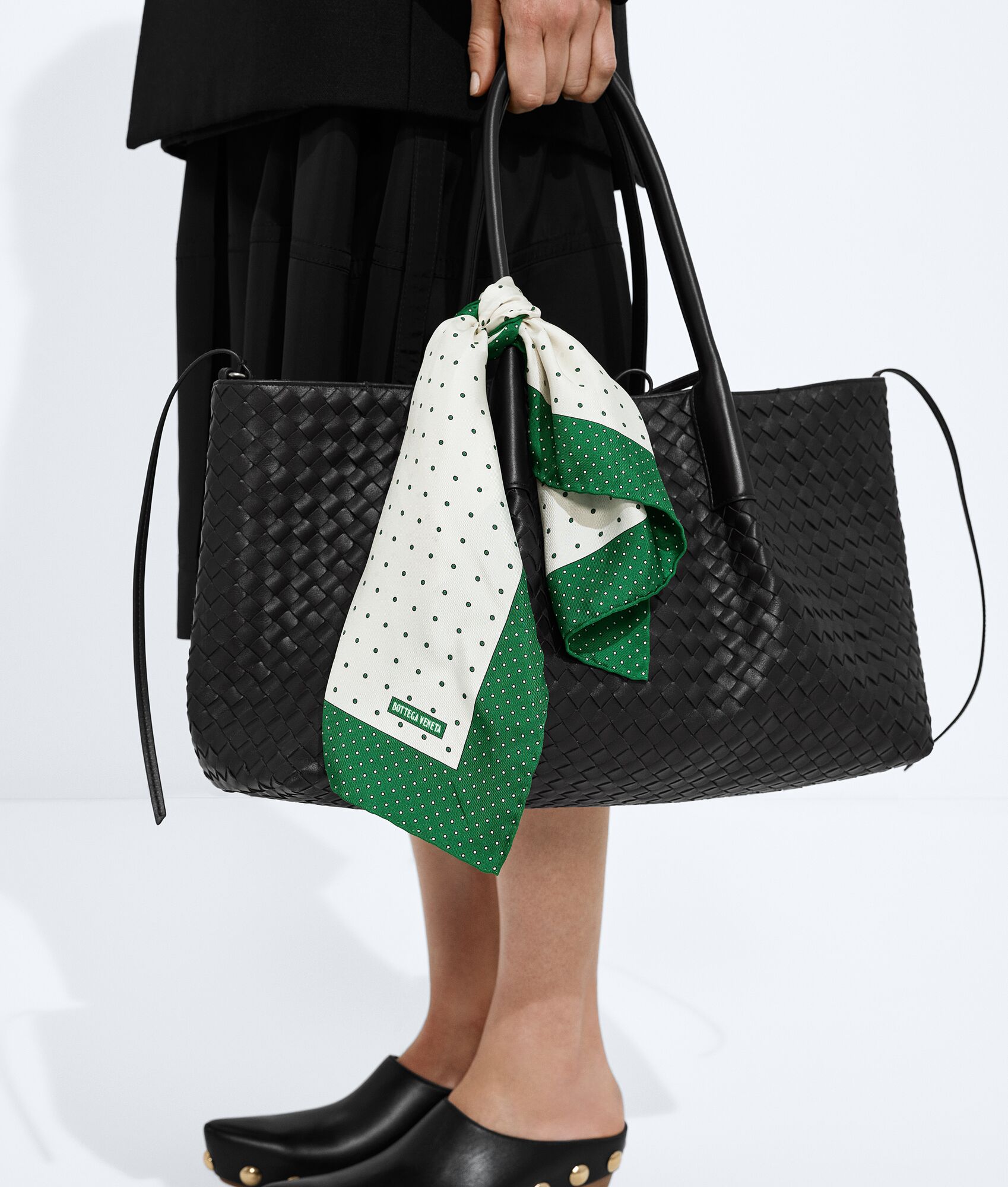 BOTTEGA VENETA 桑蚕丝斜纹方巾