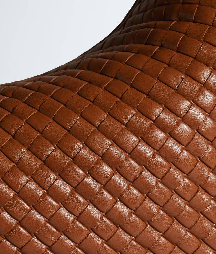 BOTTEGA VENETA 加大号Veneta肩背包