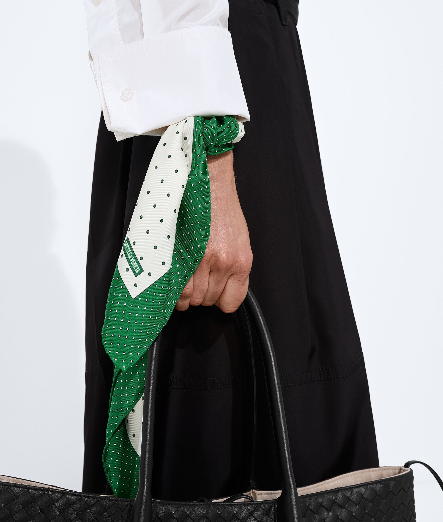 BOTTEGA VENETA 桑蚕丝斜纹方巾