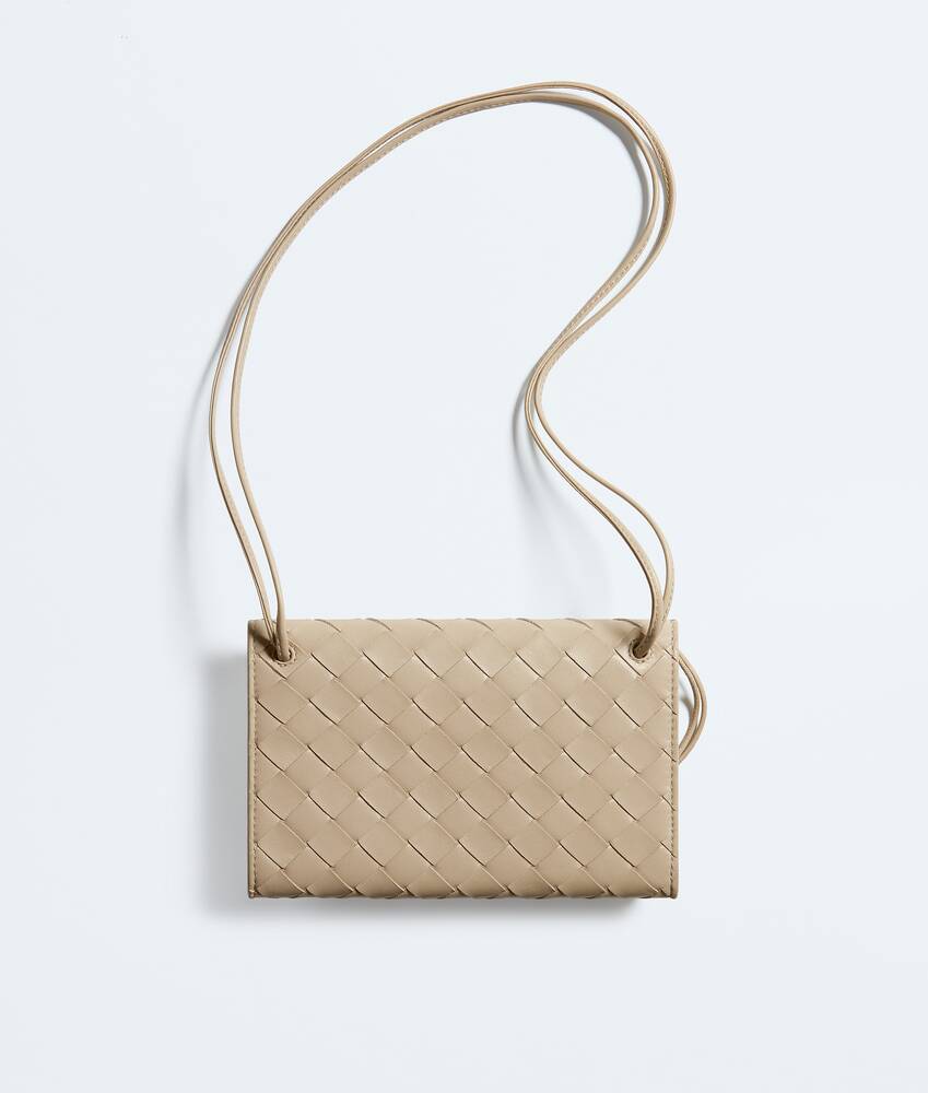 BOTTEGA VENETA Andiamo斜挎包