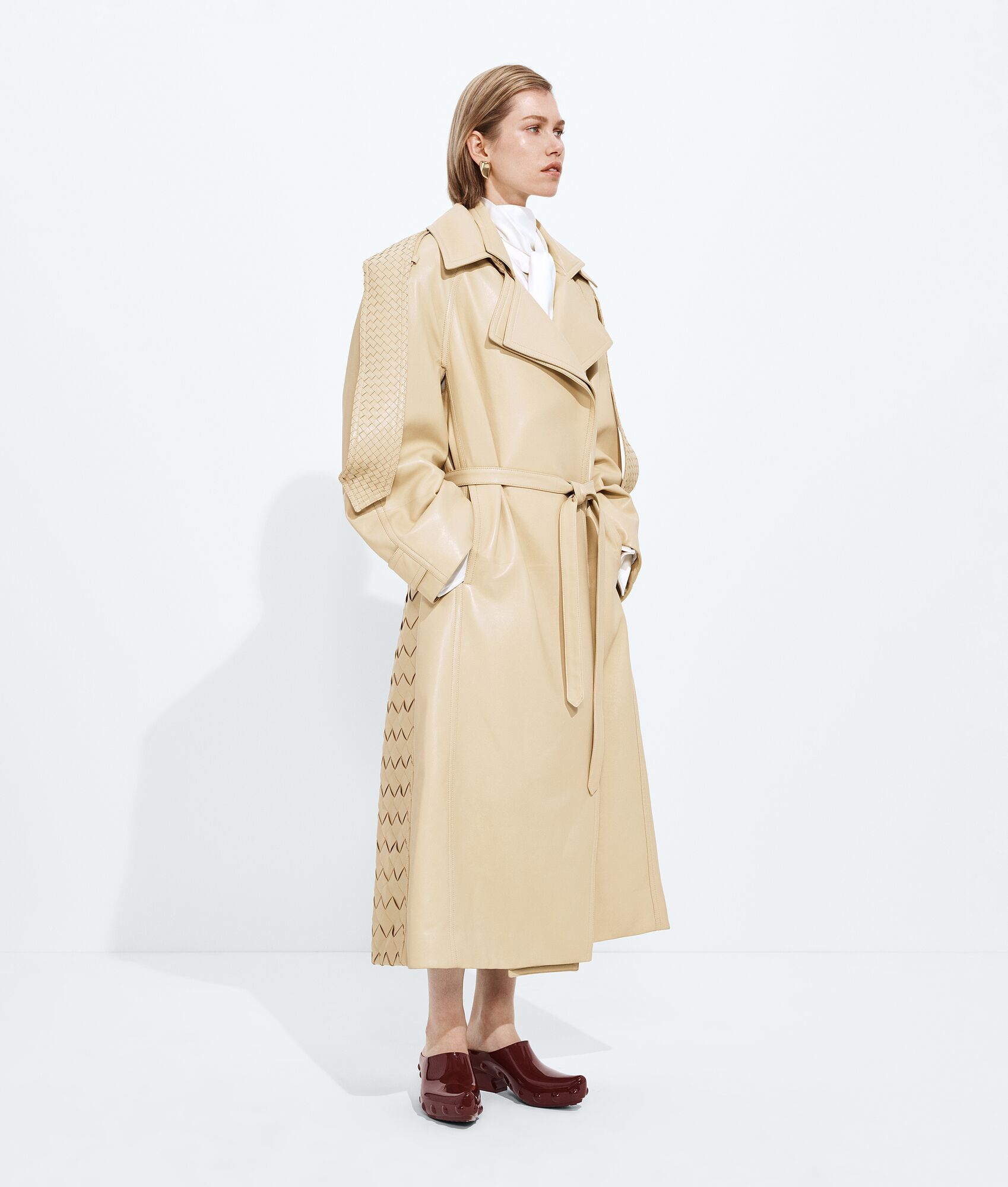 BOTTEGA VENETA 女士Gondola木底鞋