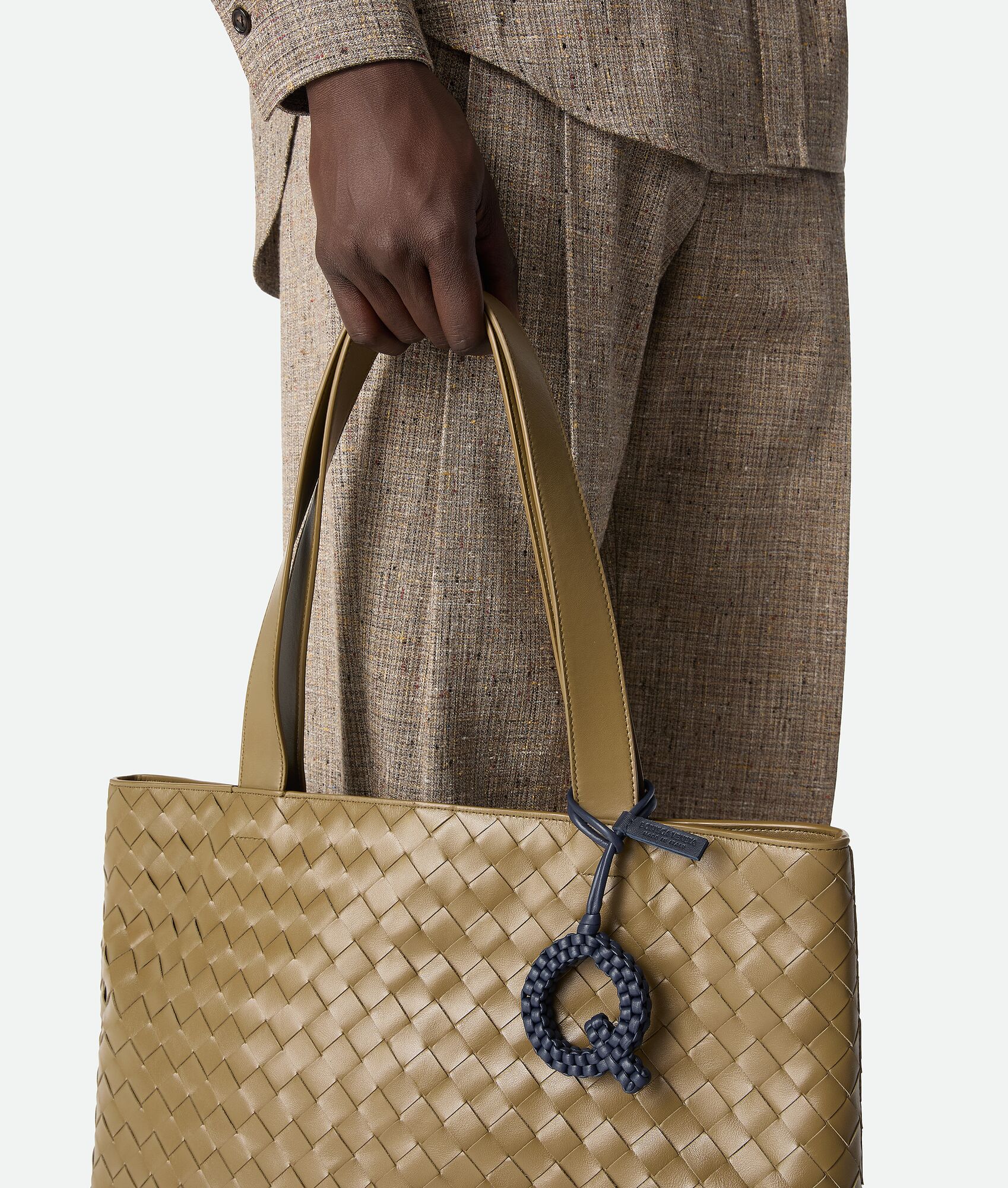 BOTTEGA VENETA 字母Q挂件