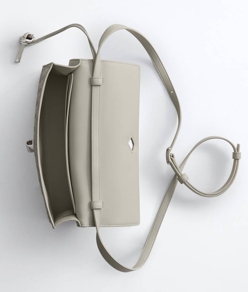 BOTTEGA VENETA Andiamo 25手拿包