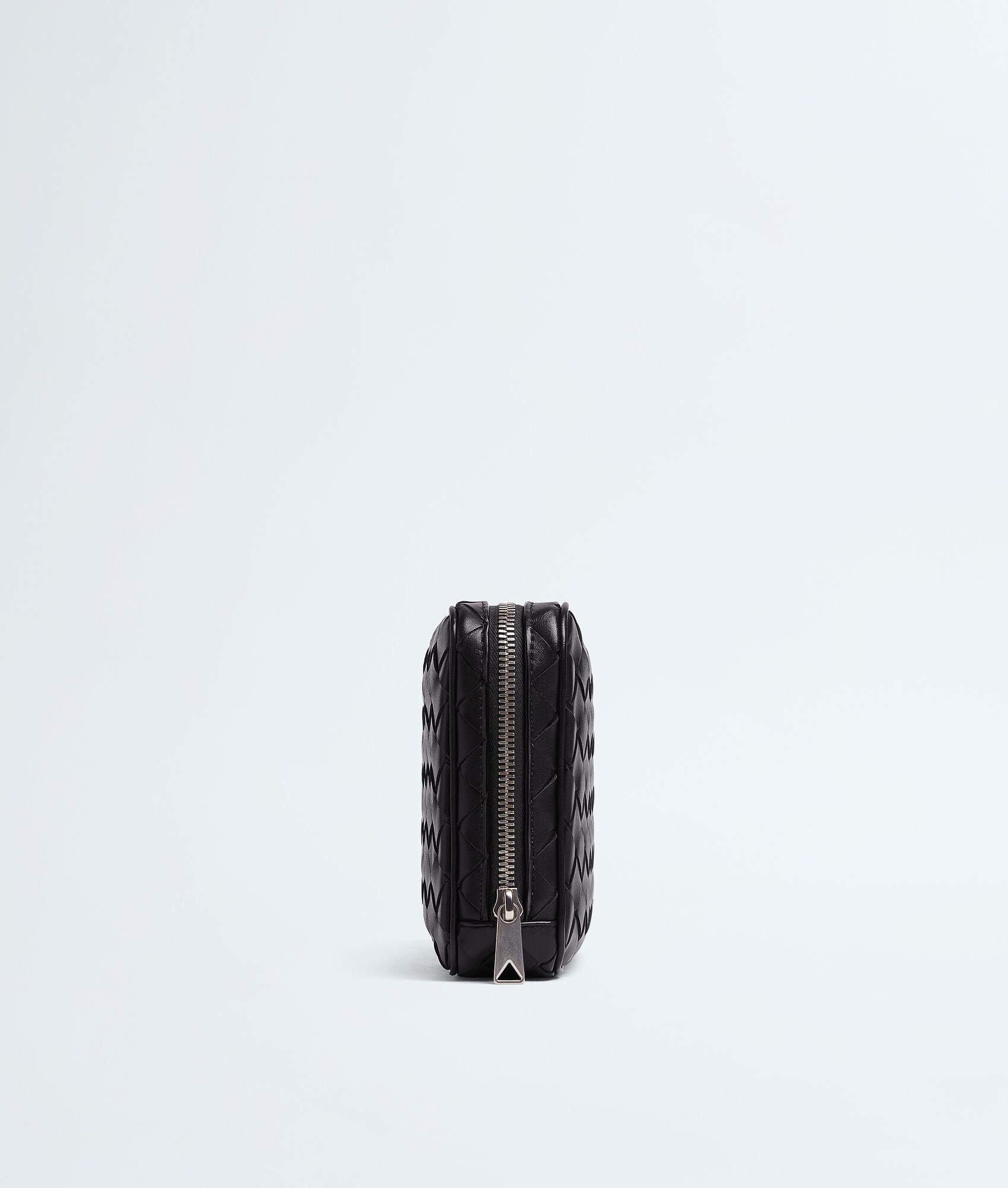 BOTTEGA VENETA Intrecciato编织中号收纳包