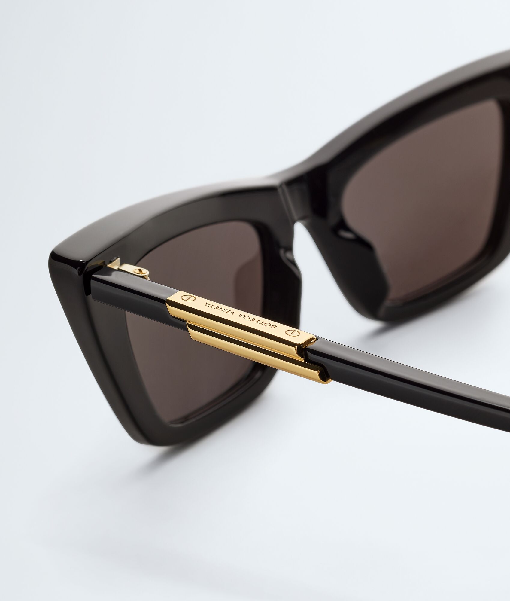 BOTTEGA VENETA Snap猫眼形太阳眼镜