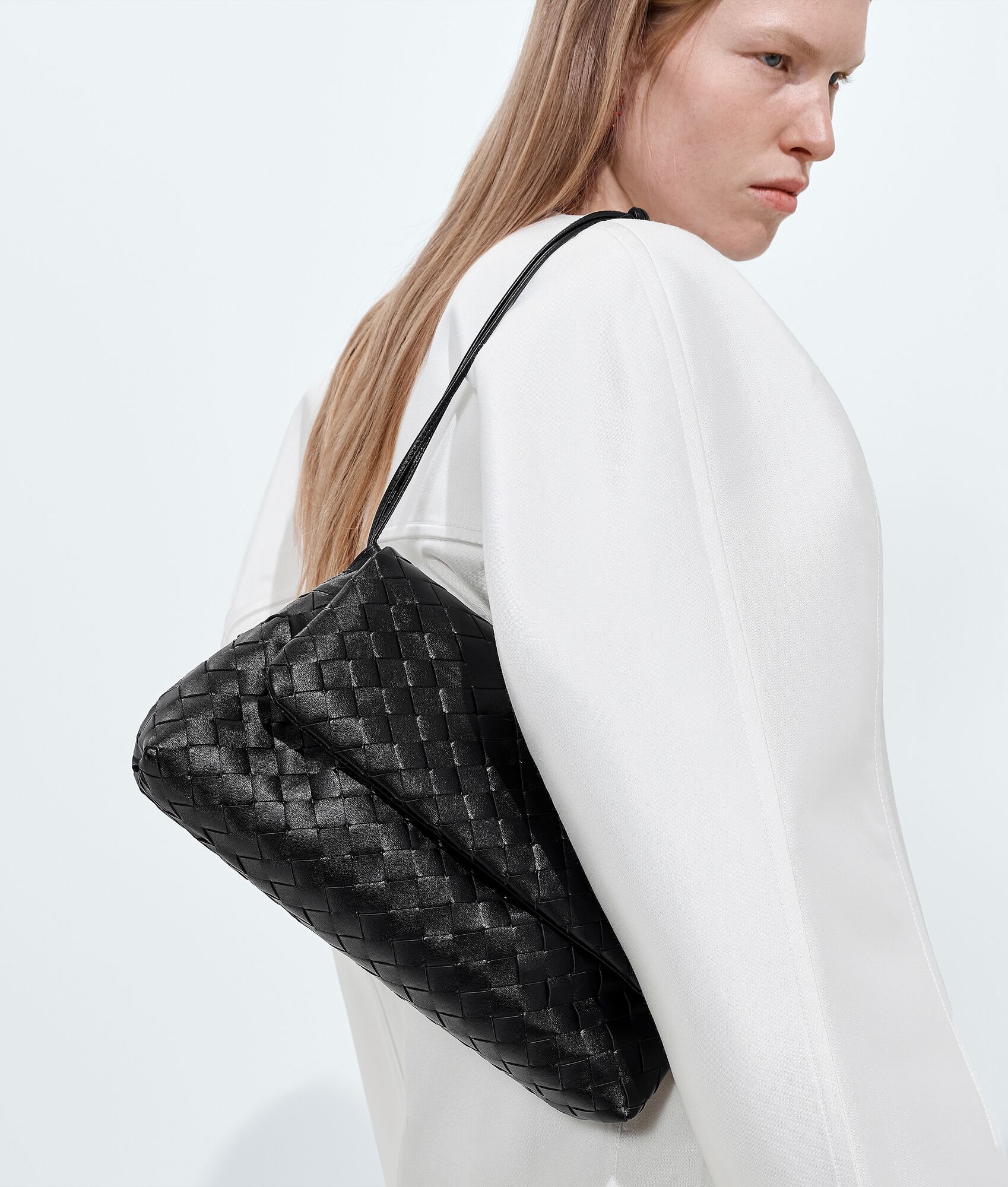 BOTTEGA VENETA Giorno手拿包