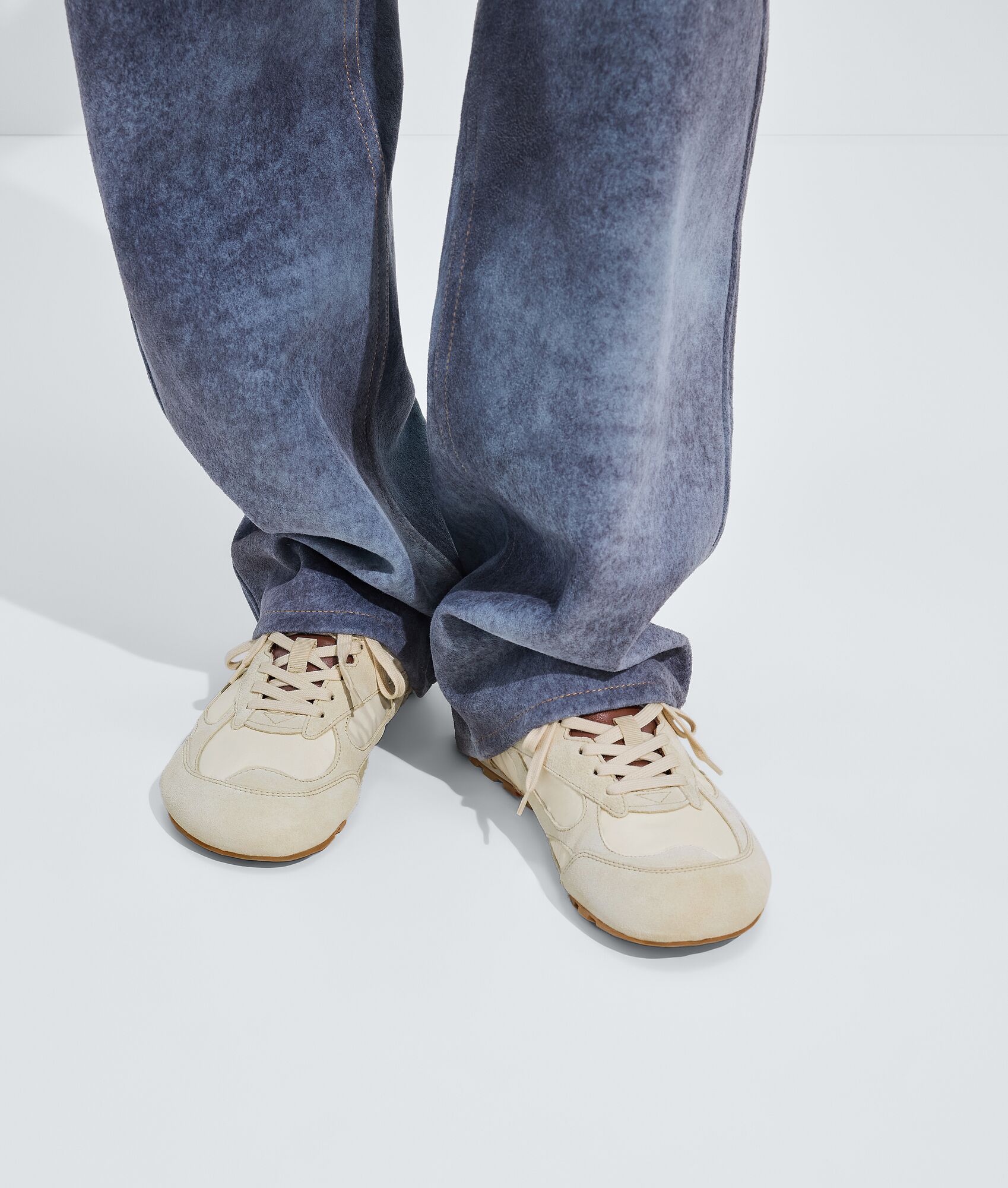 BOTTEGA VENETA 女士Orbit Flash运动鞋