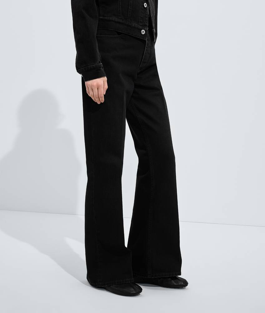 BOTTEGA VENETA 褪色黑喇叭牛仔裤