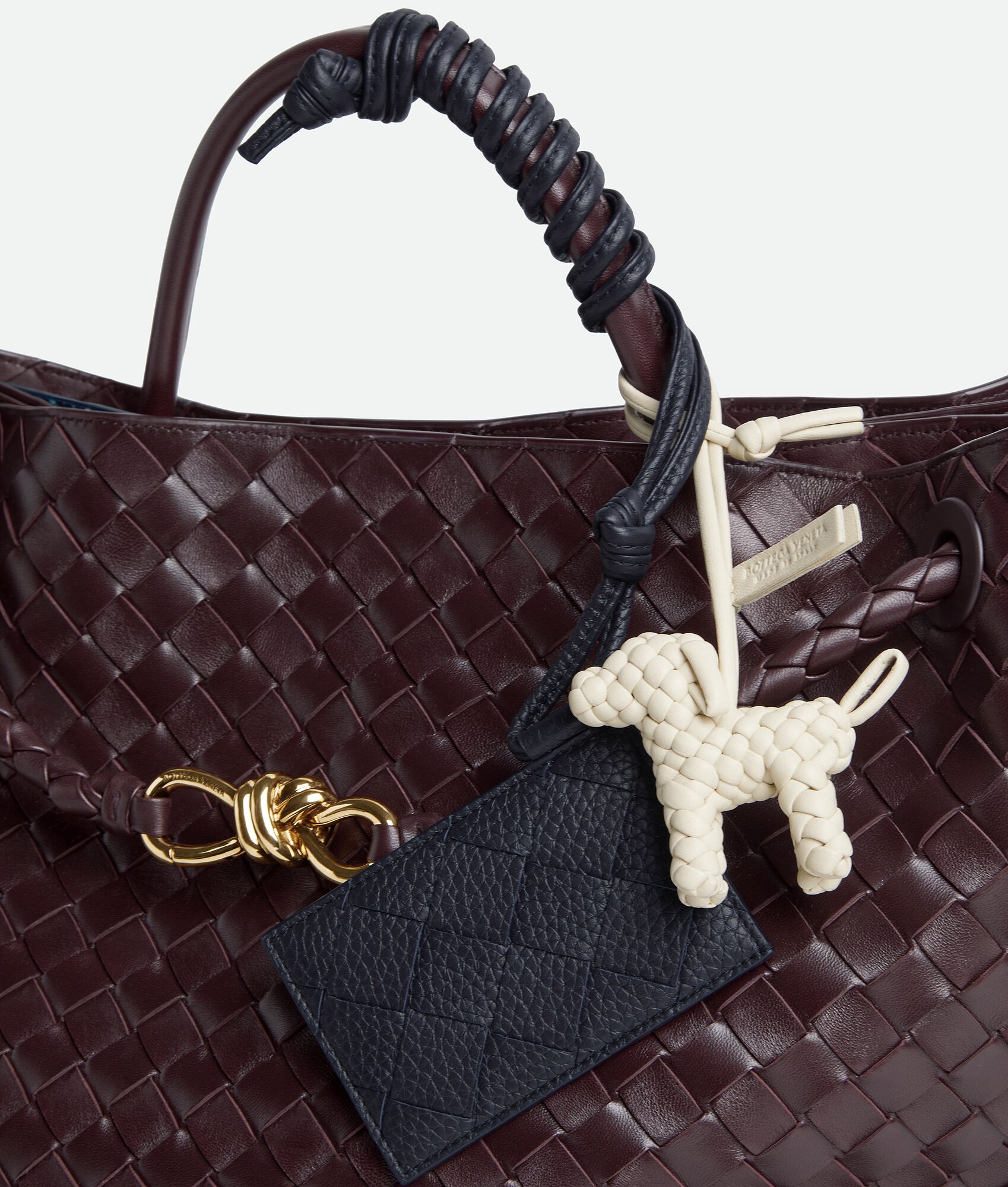 BOTTEGA VENETA Intrecciato编织证件卡包