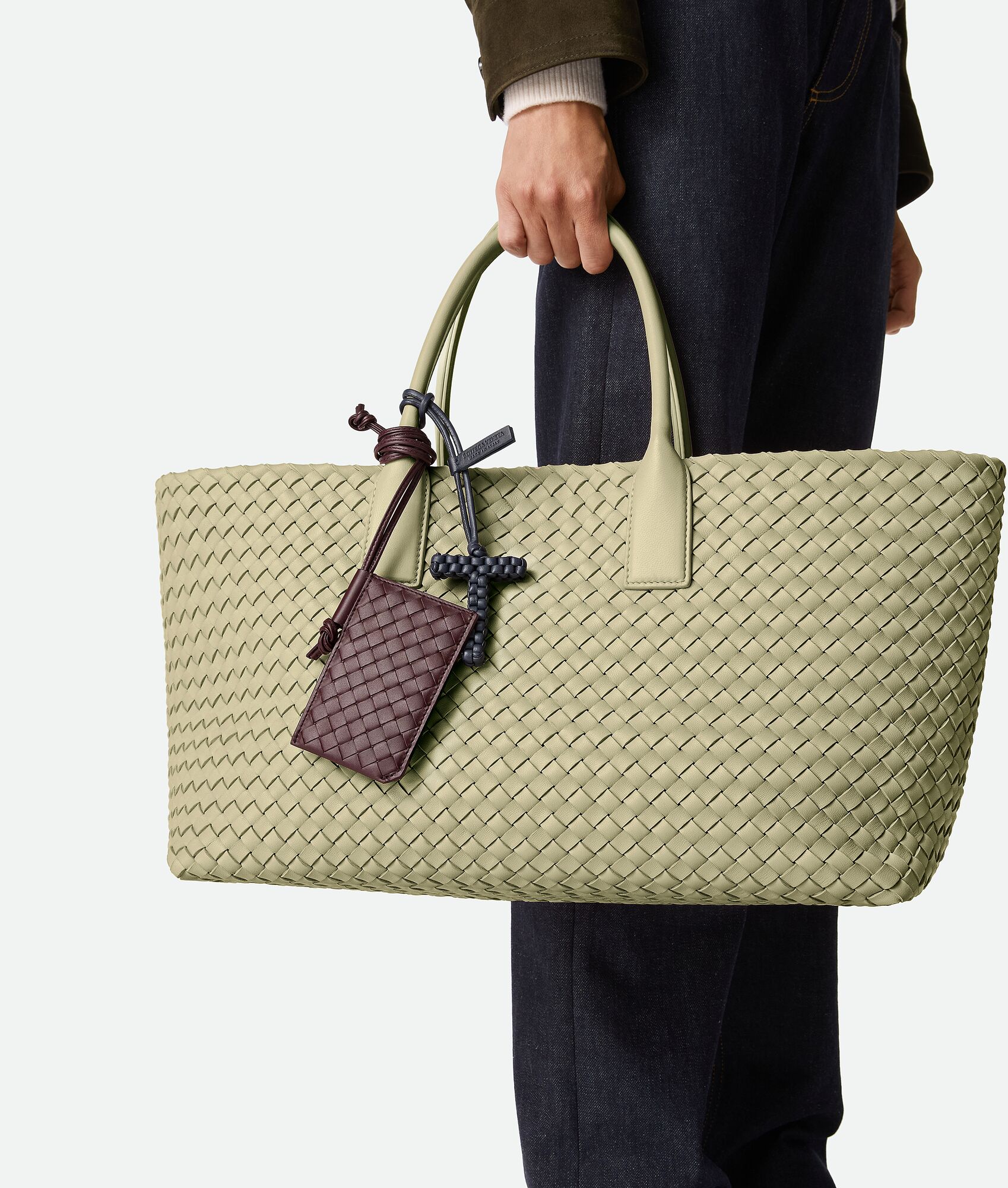 BOTTEGA VENETA 字母T挂件