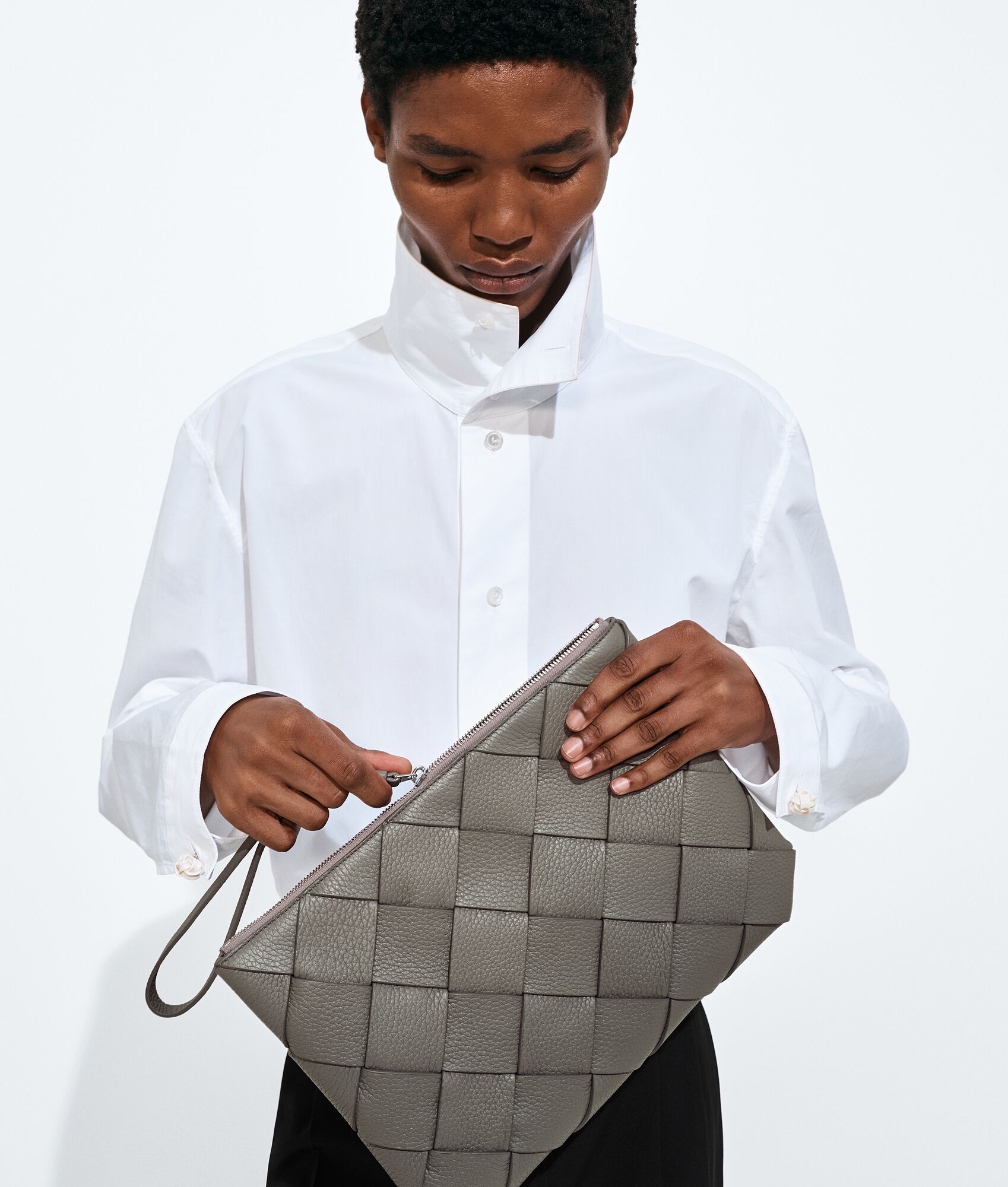BOTTEGA VENETA 大号Diago手拿包