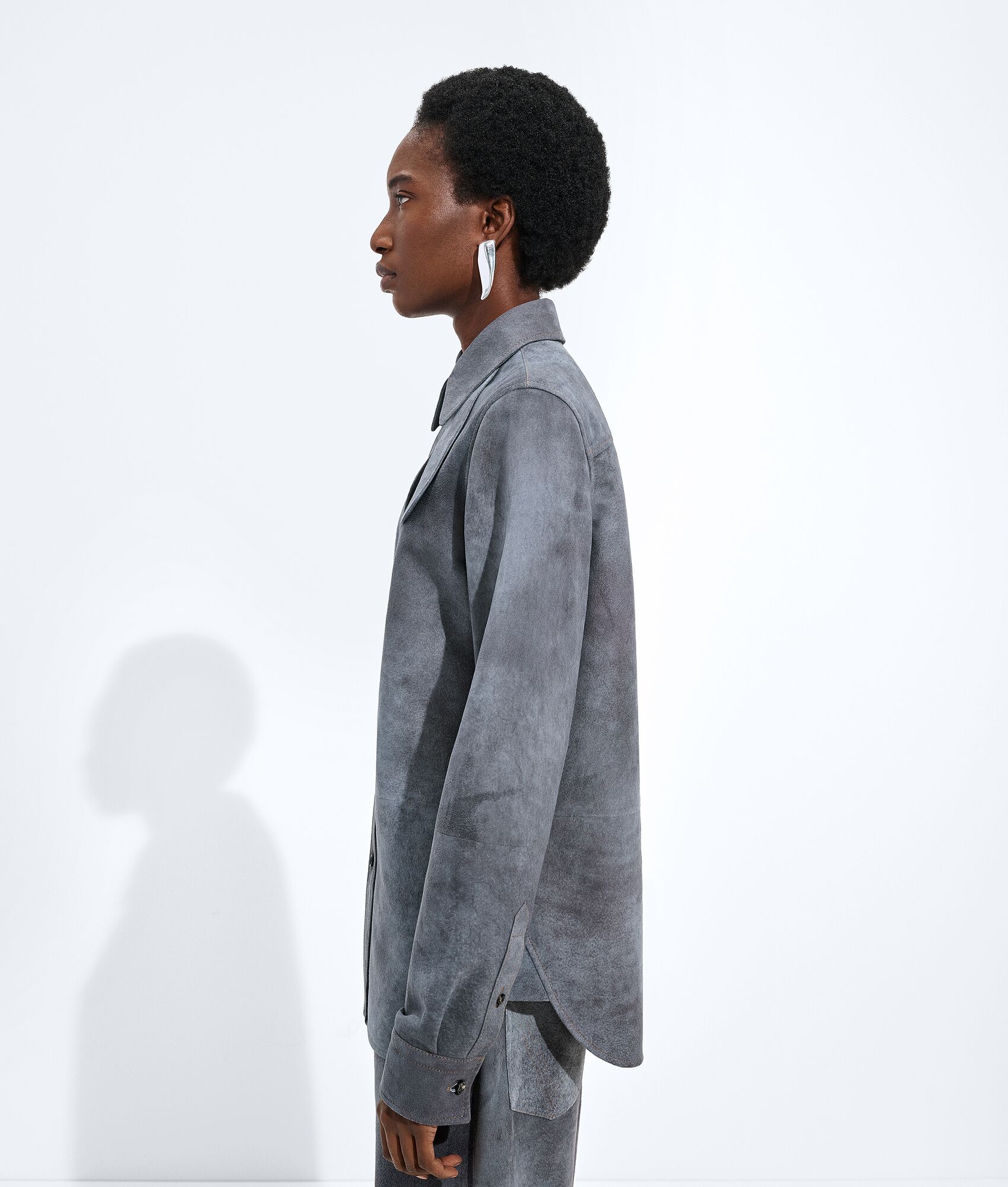 BOTTEGA VENETA 雾面效果绒面革衬衫