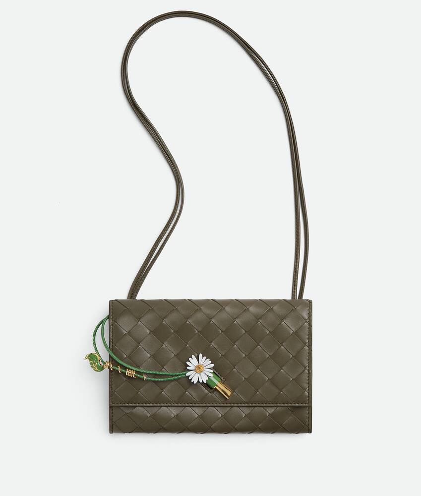 BOTTEGA VENETA Andiamo Daisy斜挎包