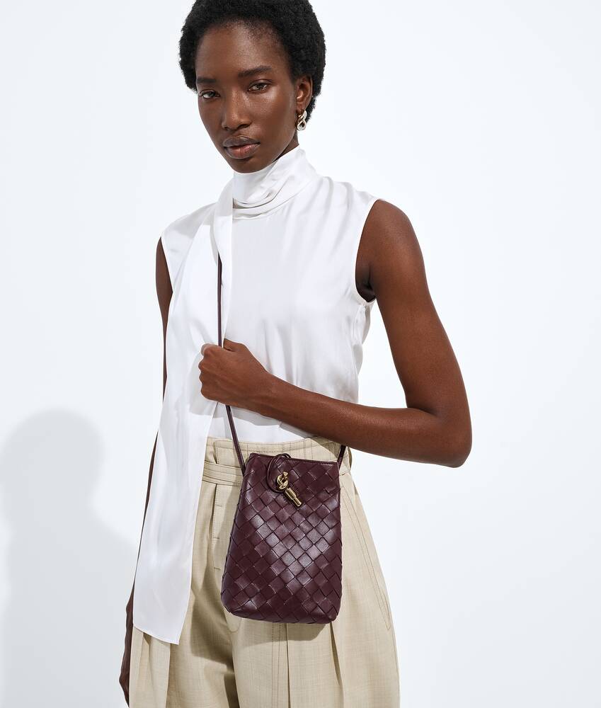 BOTTEGA VENETA Andiamo手机包
