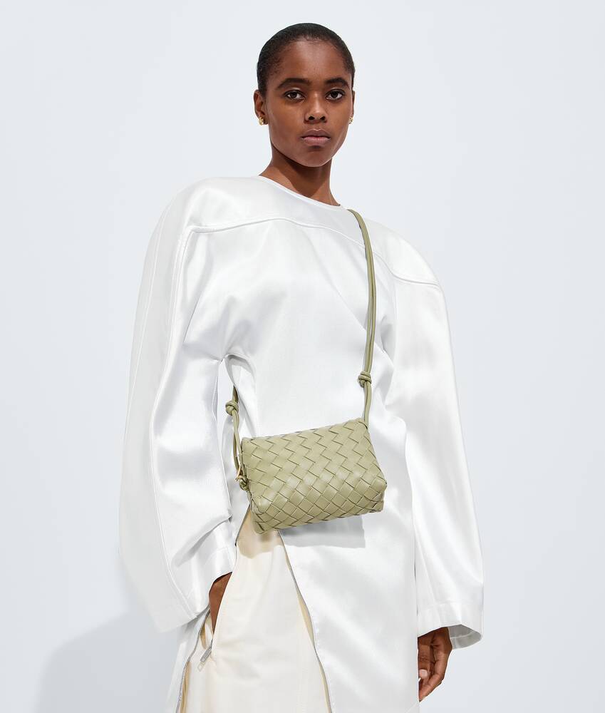 BOTTEGA VENETA 迷你Loop相机包