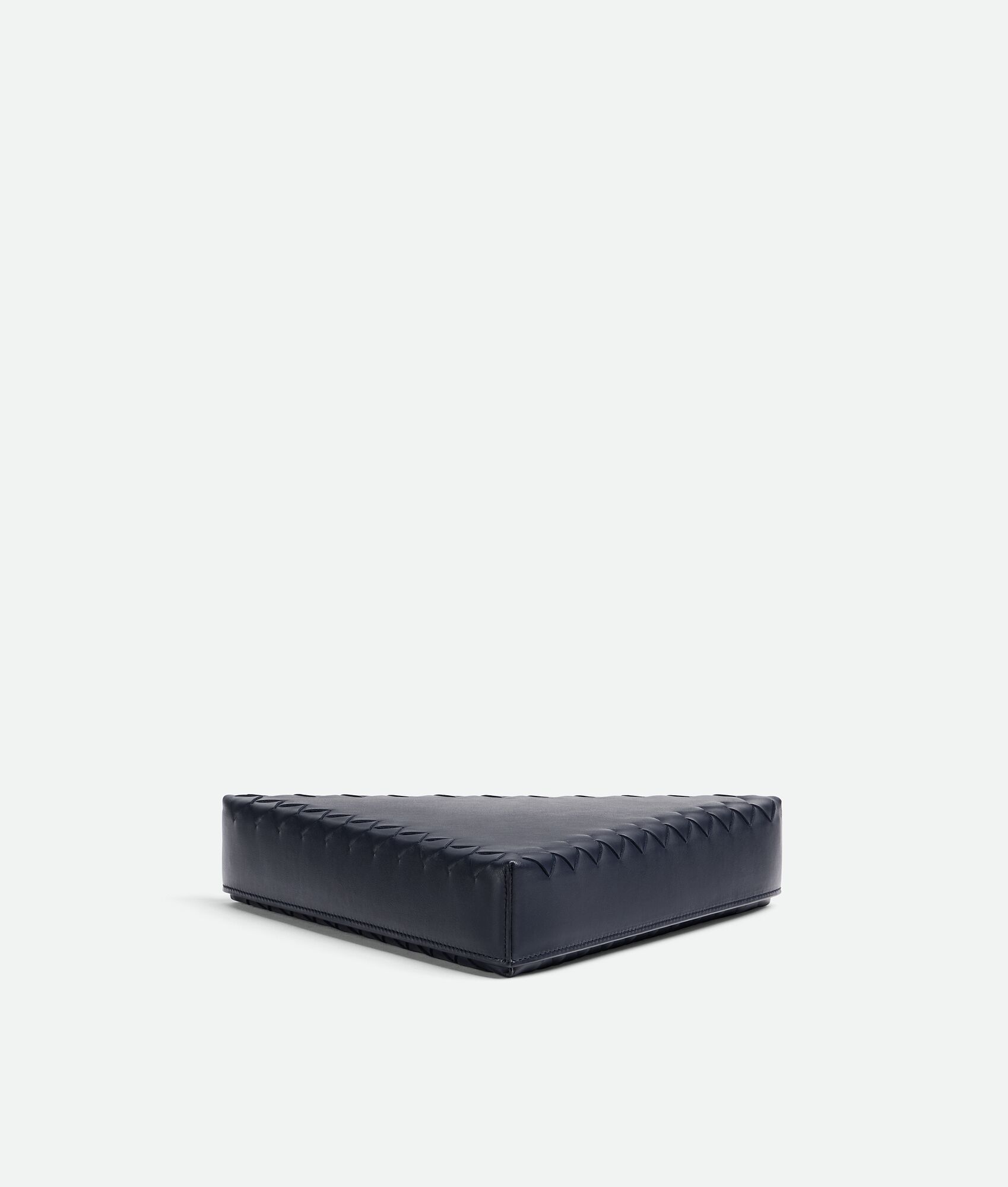BOTTEGA VENETA 孔明棋