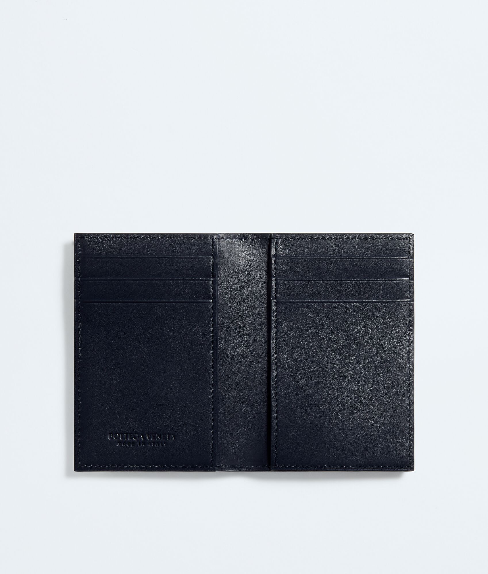 BOTTEGA VENETA Intrecciato编织翻盖卡包