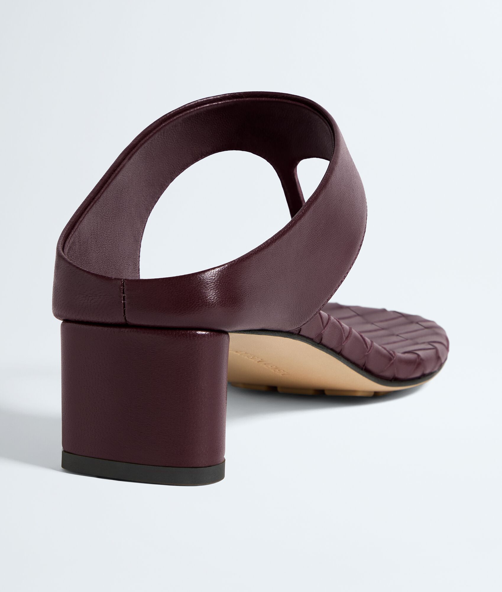 BOTTEGA VENETA 女士Livia夹趾凉鞋