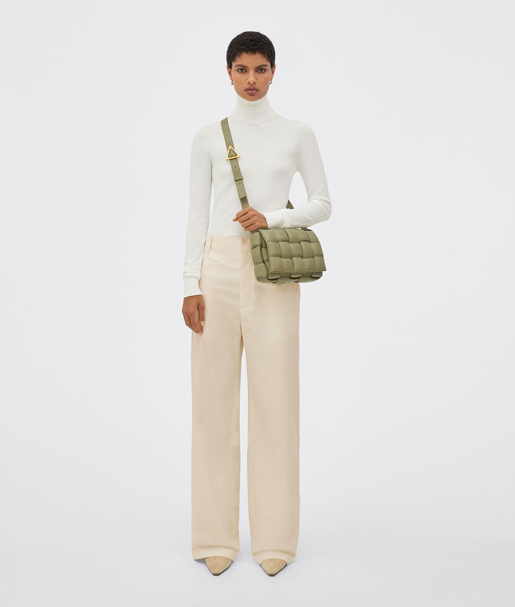 BOTTEGA VENETA 加衬Cassette斜挎包