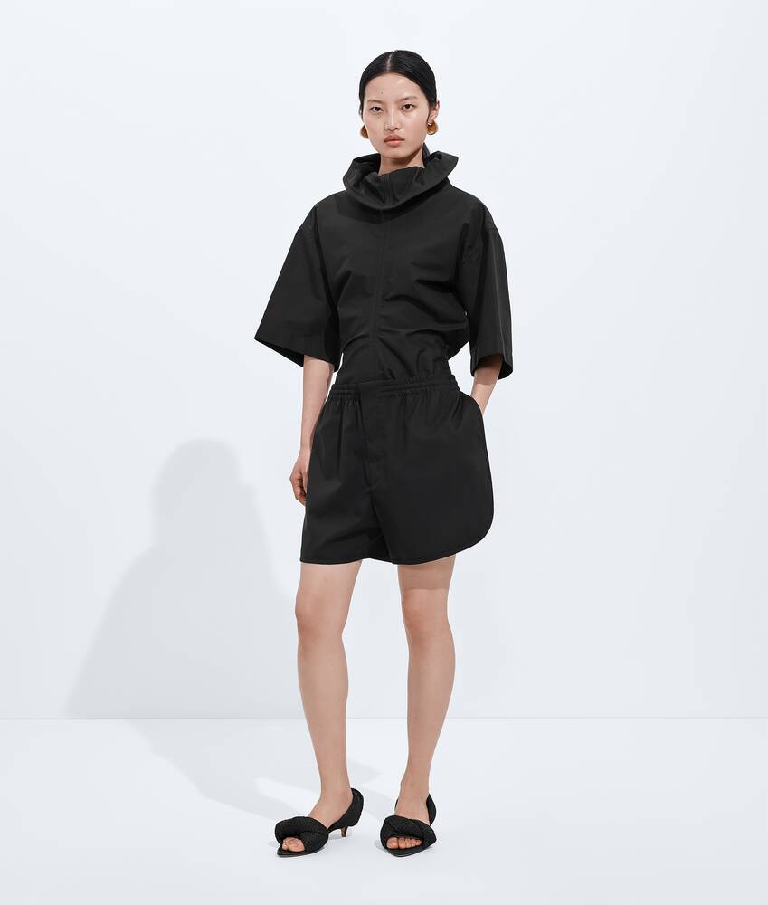 BOTTEGA VENETA 轻盈羊毛斜纹短裤