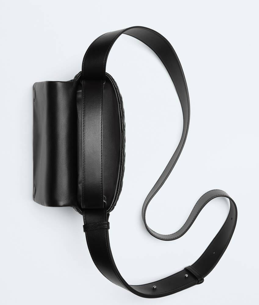 黑色迷你Intrecciato编织翻盖手袋