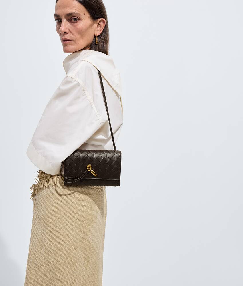 BOTTEGA VENETA Andiamo斜挎包
