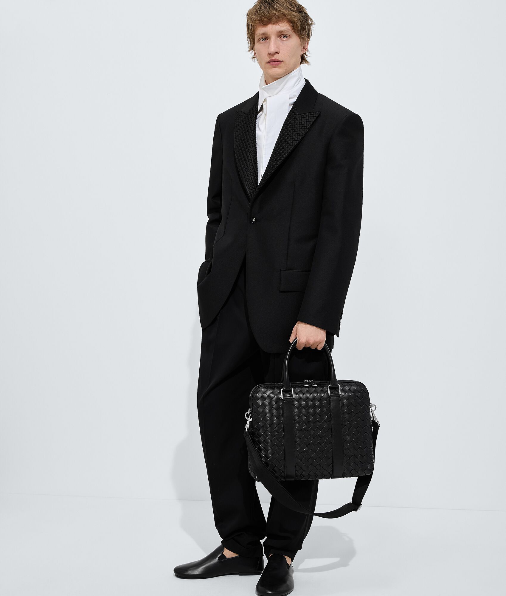 BOTTEGA VENETA 纤薄Intrecciato编织公文包